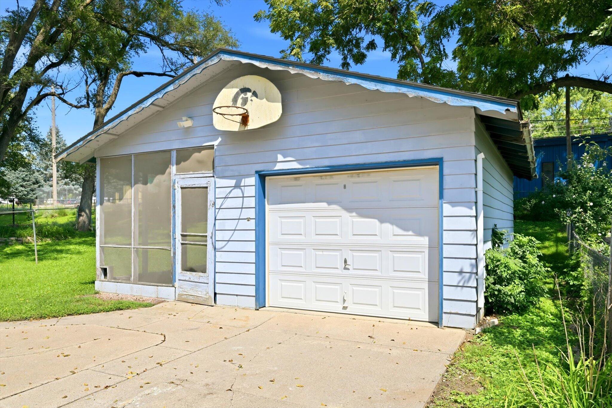 Arnold Ave, Council Bluffs, IA 51503 #1