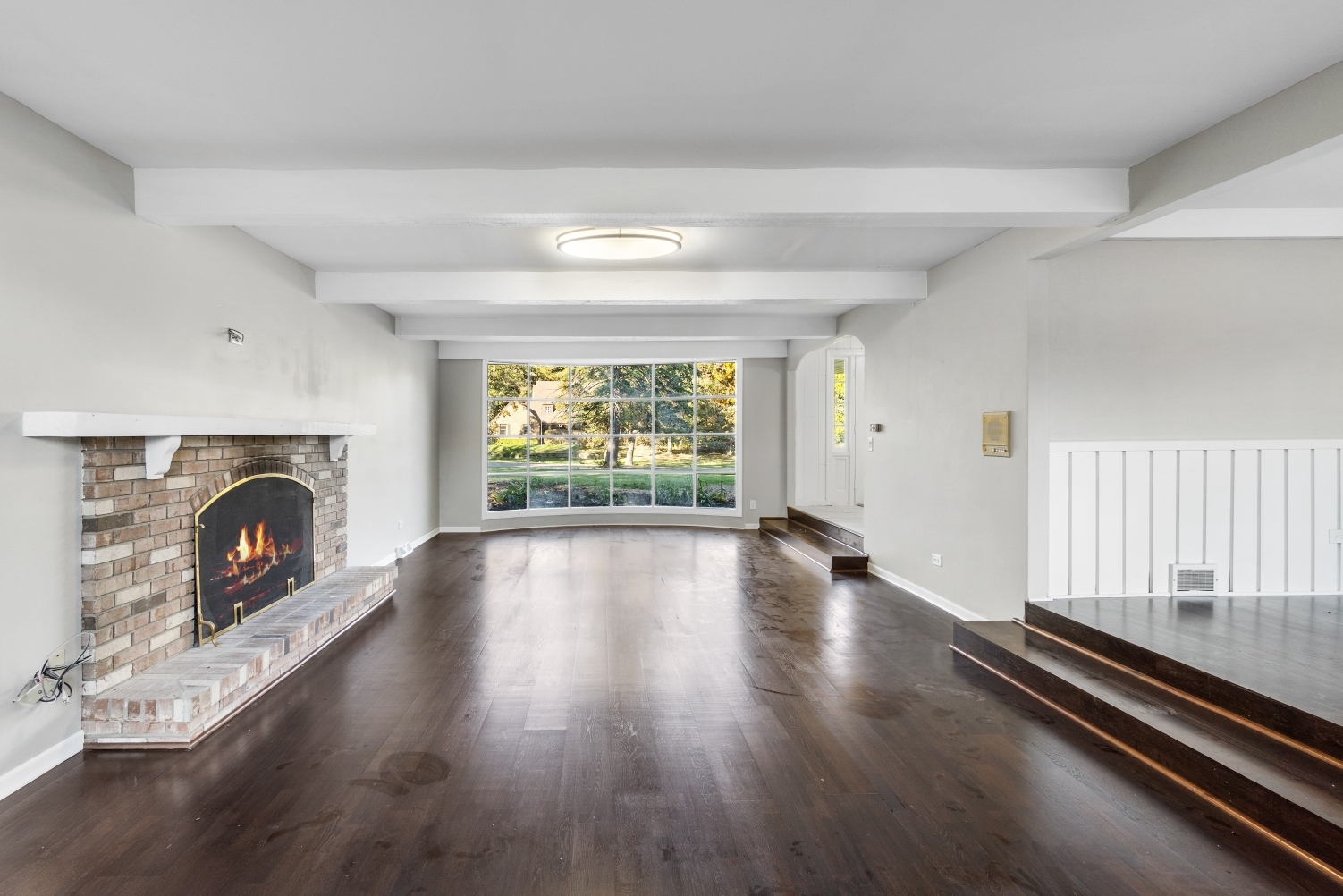 Winthrop Harbor, Illinois, 60096, United States, 5 Bedrooms Bedrooms, ,4 BathroomsBathrooms,Residential,For Sale,1982535