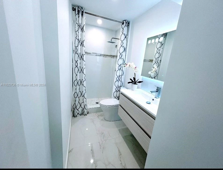 2030 S Ocean Dr Unit 2220, Hallandale Beach, Florida, 33009, United States, 2 Bedrooms Bedrooms, ,2 BathroomsBathrooms,Residential,For Sale,2030 S Ocean Dr Unit 2220,1573170