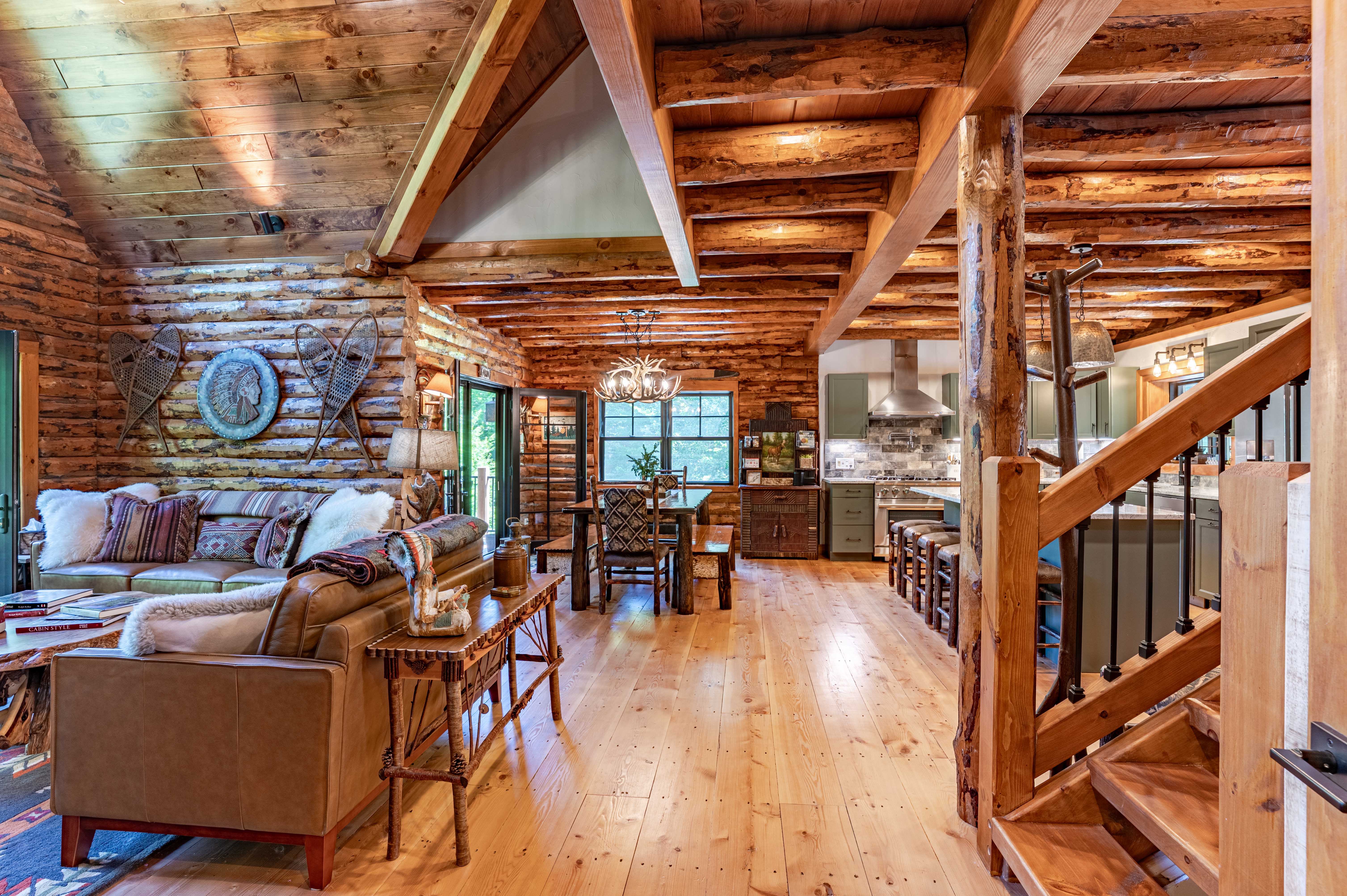  Log Cabin with Flair - 物件實景