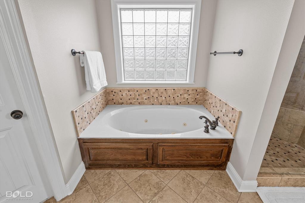 Benton, Louisiana, 71006, United States, 4 Bedrooms Bedrooms, ,4 BathroomsBathrooms,Residential,For Sale,1793008