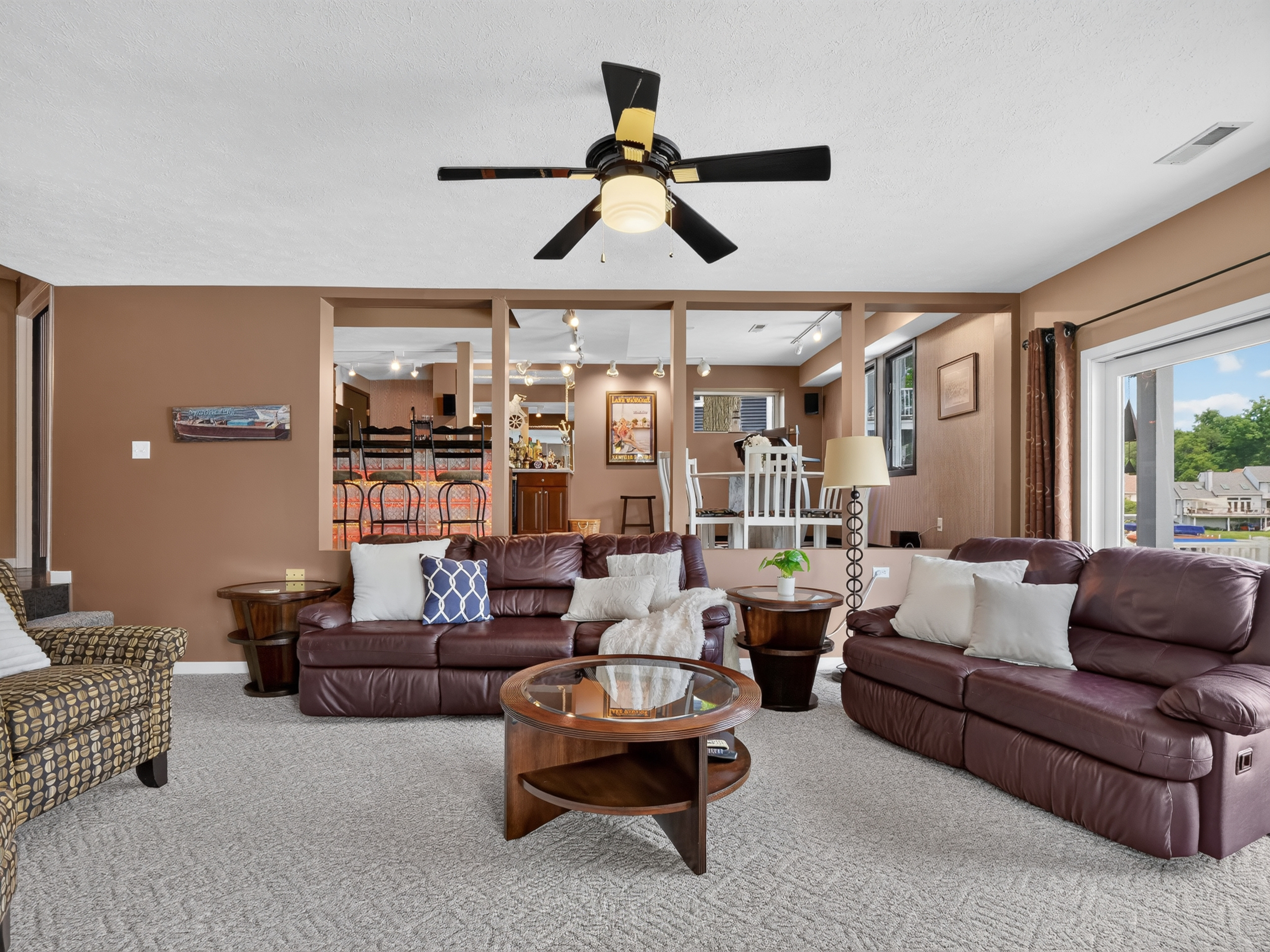  Beautifully Maintained Syracuse Lake Home - 物件實景