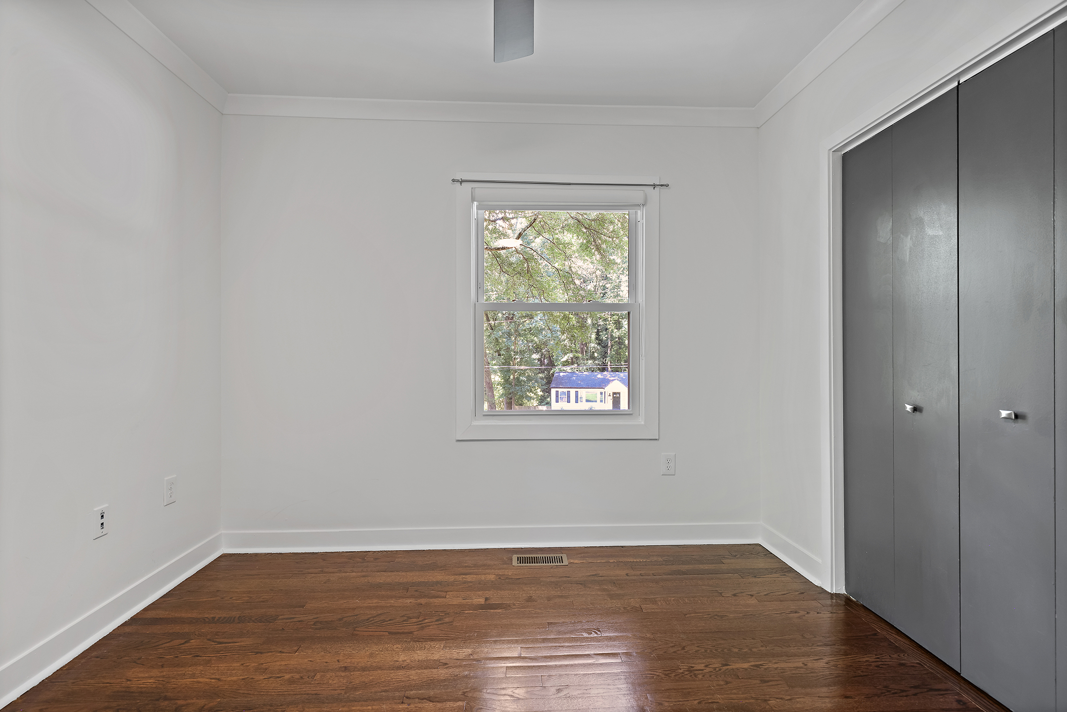  Charming Updated Ranch Home in Sought-after Clairmont Terrace Neighborhood - 物件實景