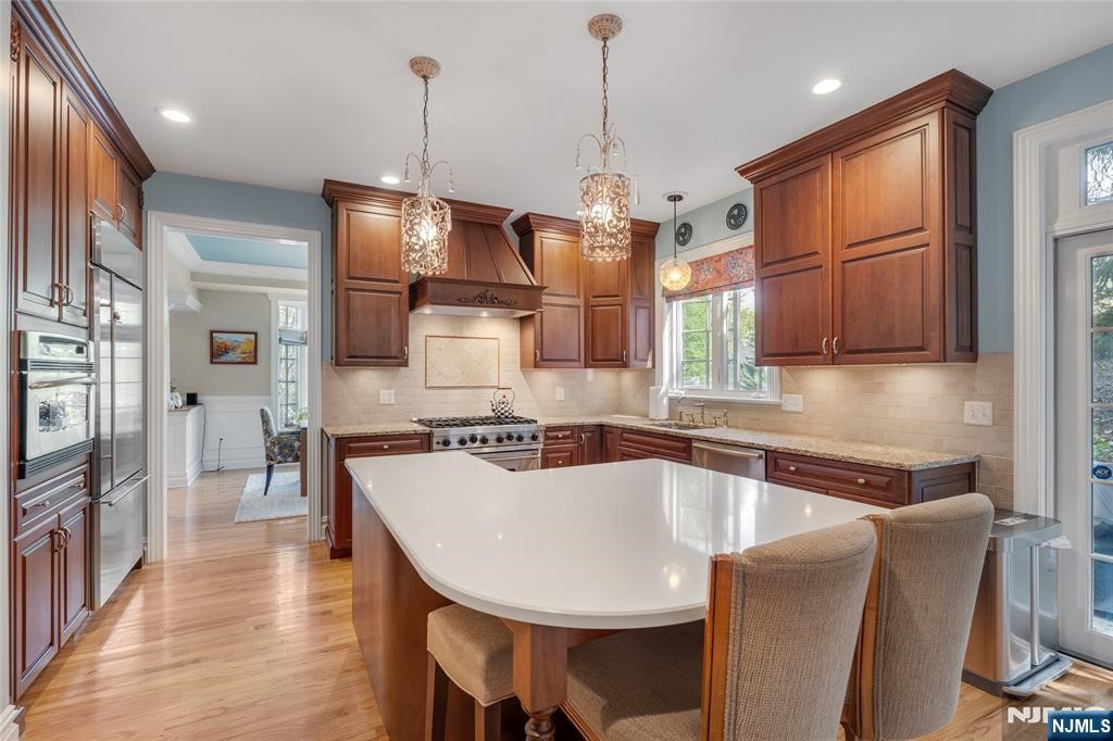 Morristown Town, New Jersey, 07960, United States, 2 Bedrooms Bedrooms, ,3 BathroomsBathrooms,Residential,For Sale,1787581