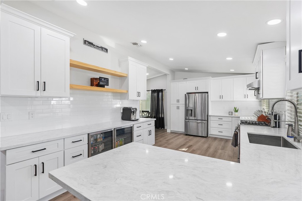 Jurupa Valley, California, 92509, United States, 4 Bedrooms Bedrooms, ,2 BathroomsBathrooms,Residential,For Sale,1987819