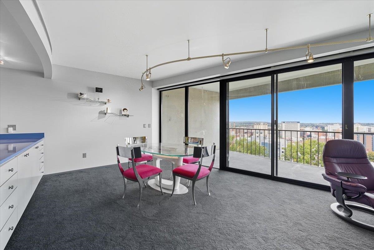 Spokane, Washington, 99204, United States, 1 Bedroom Bedrooms, ,2 BathroomsBathrooms,Residential,For Sale,1959393