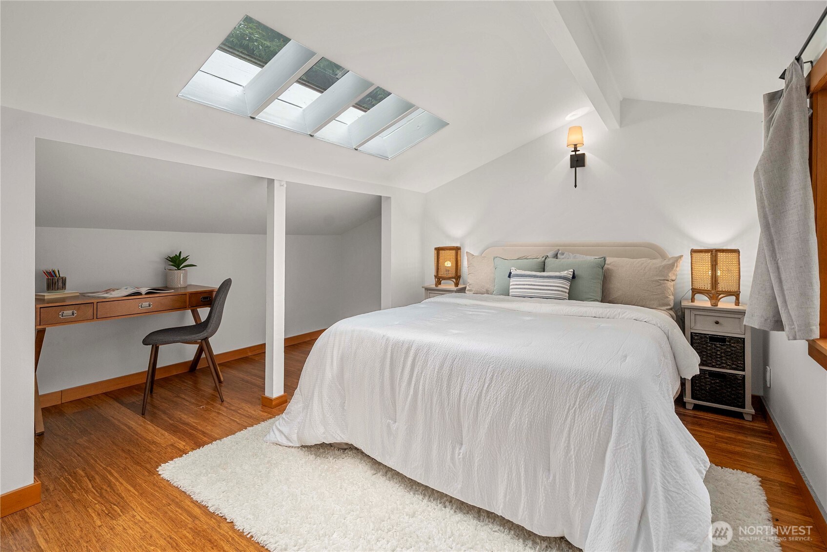 Bainbridge Island, Washington, 98110, United States, 3 Bedrooms Bedrooms, ,1 BathroomBathrooms,Residential,For Sale,1890682