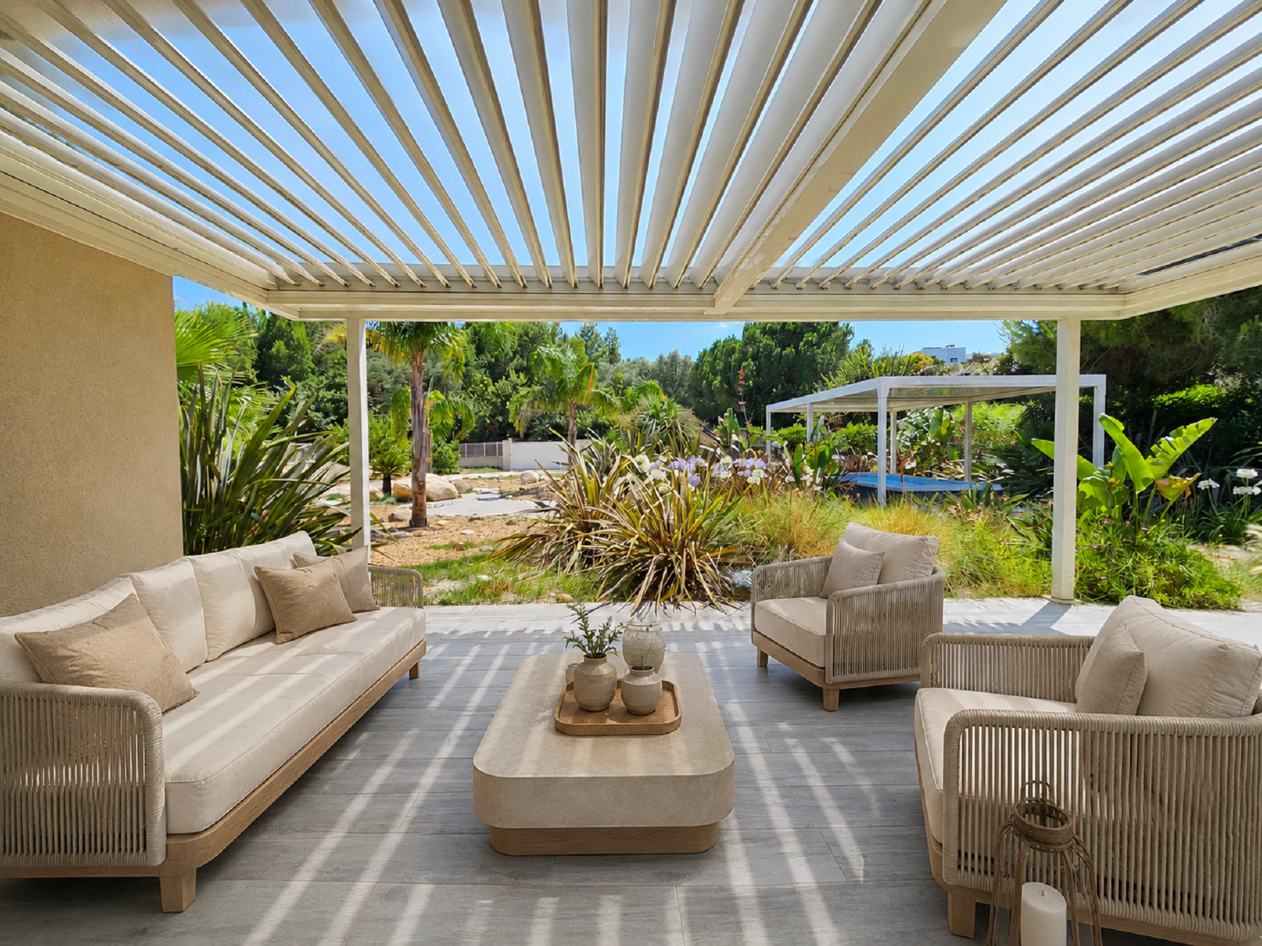  CONTEMPORARY VILLA IN A PRIVATE SETTING - 物件實景
