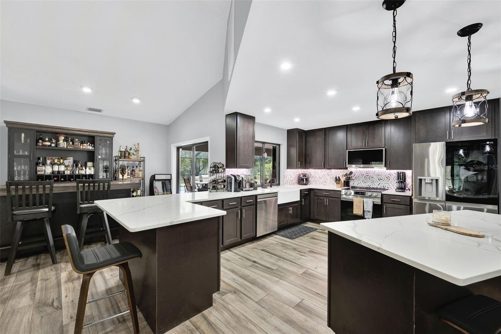 WINTER HAVEN, Florida, 33881, United States, 4 Bedrooms Bedrooms, ,2 BathroomsBathrooms,Residential,For Sale,1976017