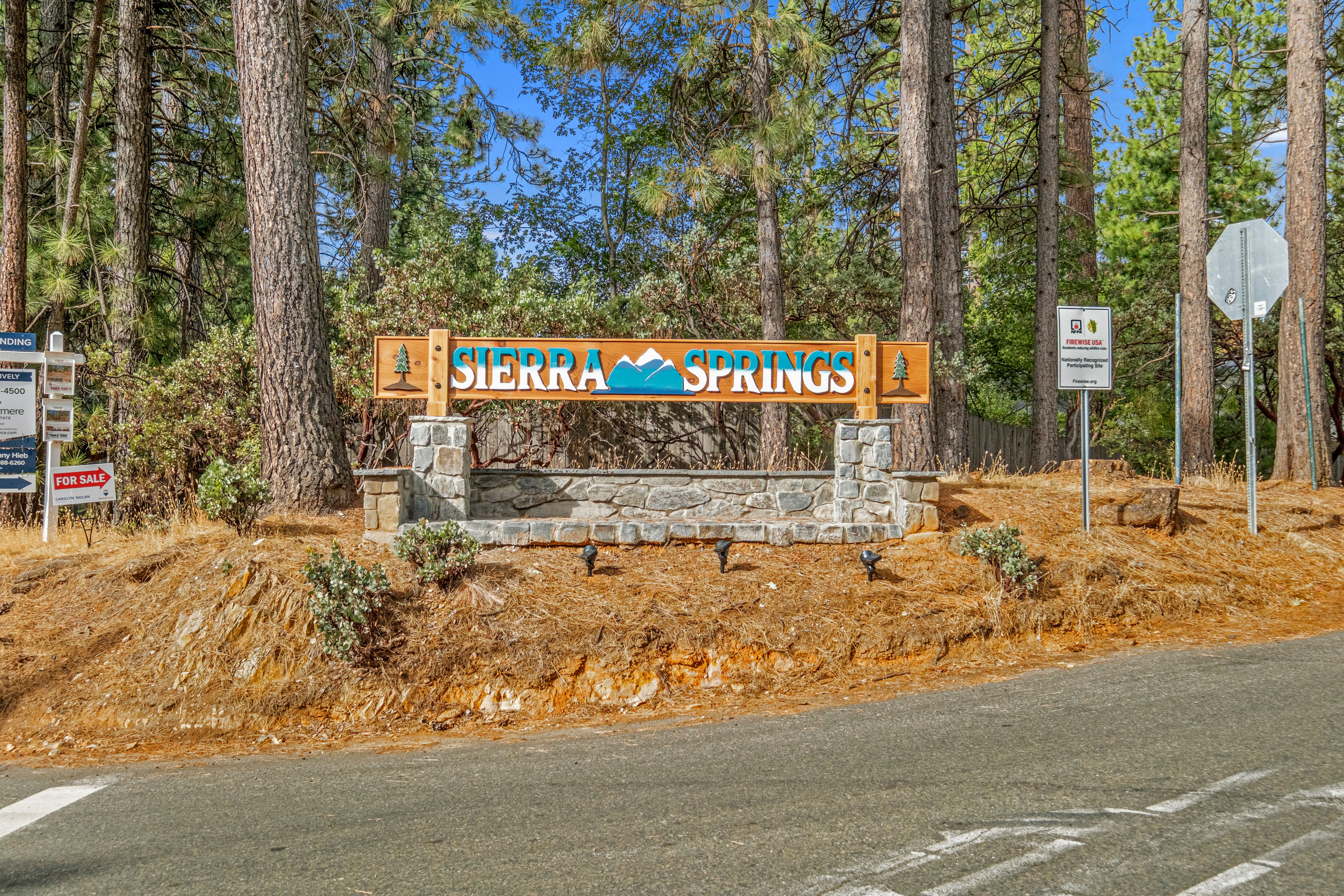  5648 Sierra Springs Drive, Pollock Pines, CA 95726 - 物件實景