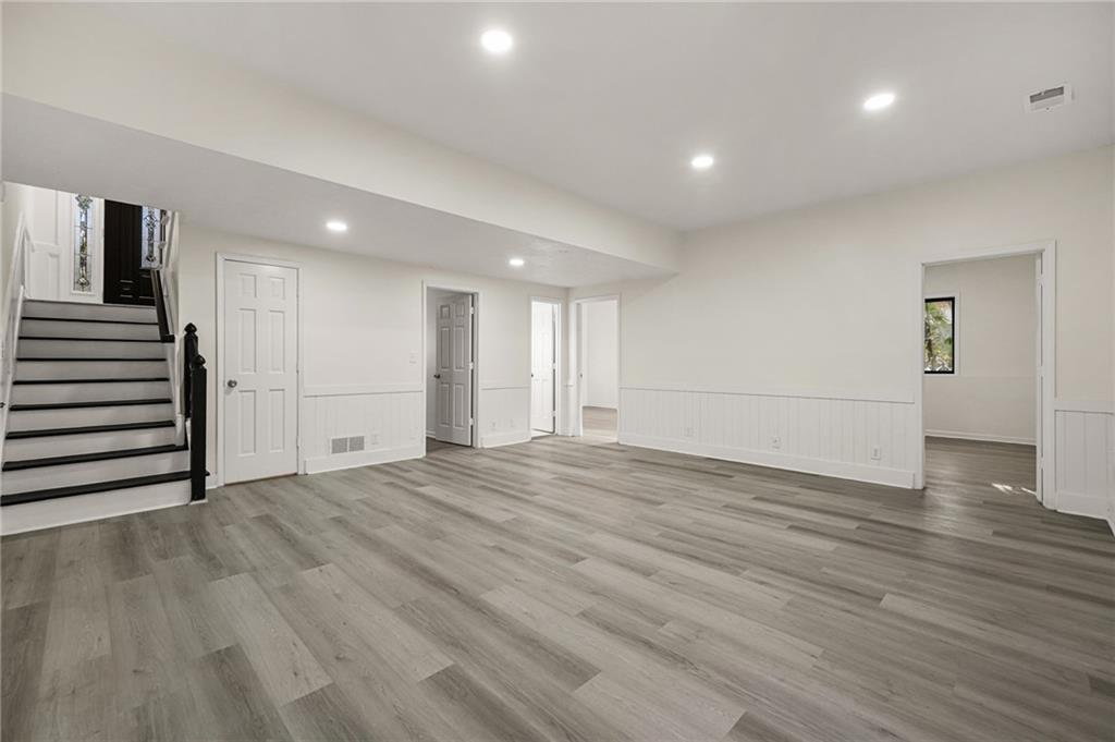 Snellville, Georgia, 30039, United States, 5 Bedrooms Bedrooms, ,4 BathroomsBathrooms,Residential,For Sale,1993862