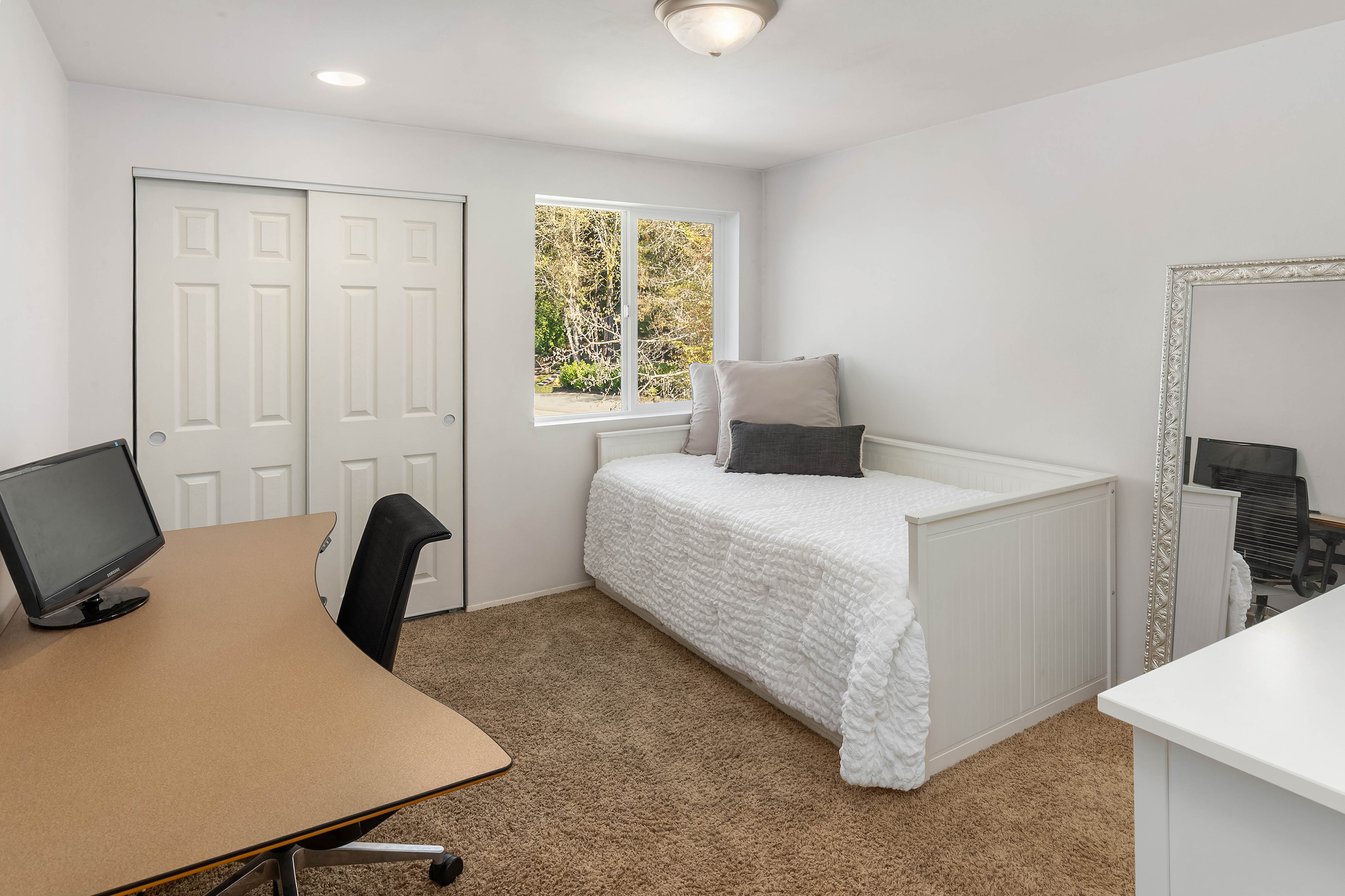  9630 NE 35th Place, Clyde Hill, WA 98004 - 物件實景