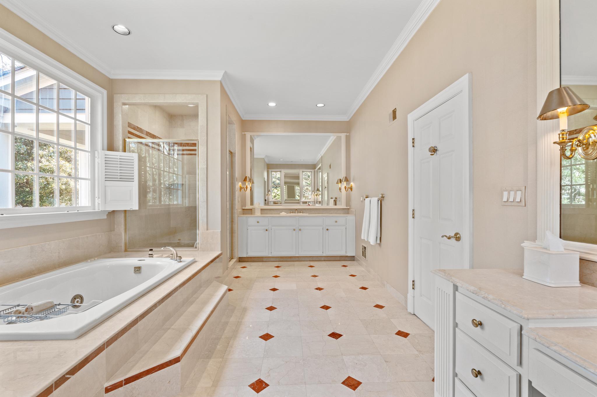  1110 Harvey Road, Mclean, VA, 22101 - 物件實景