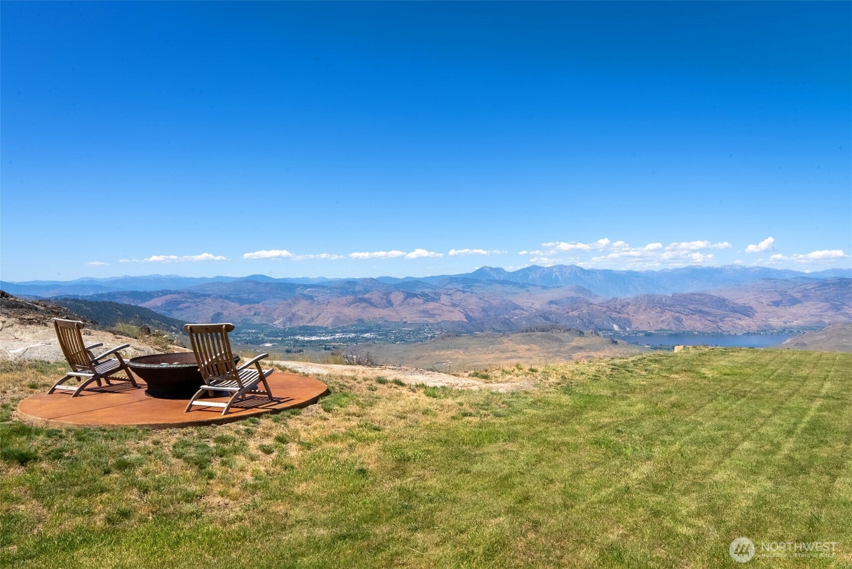 Oroville, Washington, 98844, United States, 1 Bedroom Bedrooms, ,Residential,For Sale,1882313