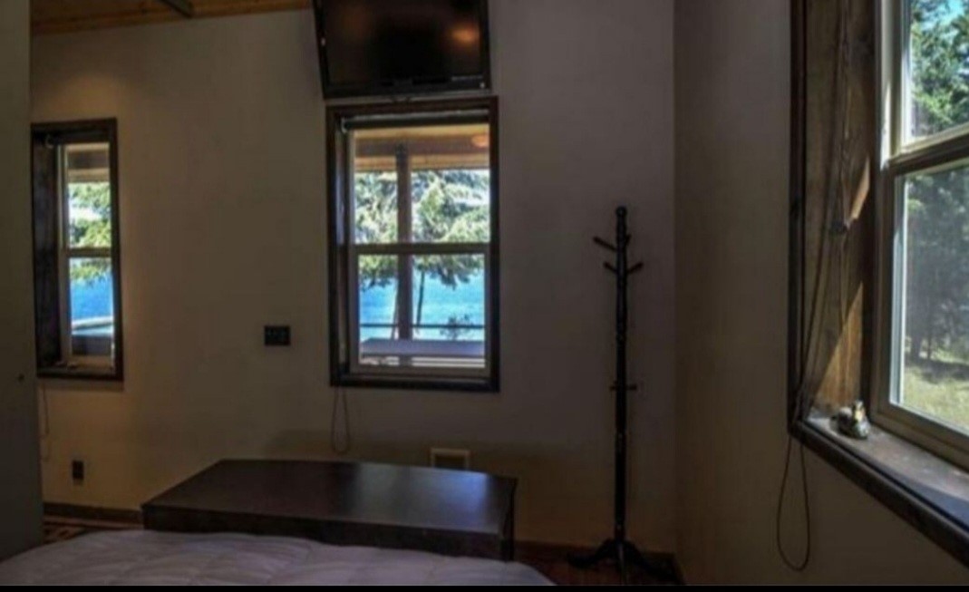 Bayview, Idaho, 83803, United States, 2 Bedrooms Bedrooms, ,3 BathroomsBathrooms,Residential,For Sale,1981313