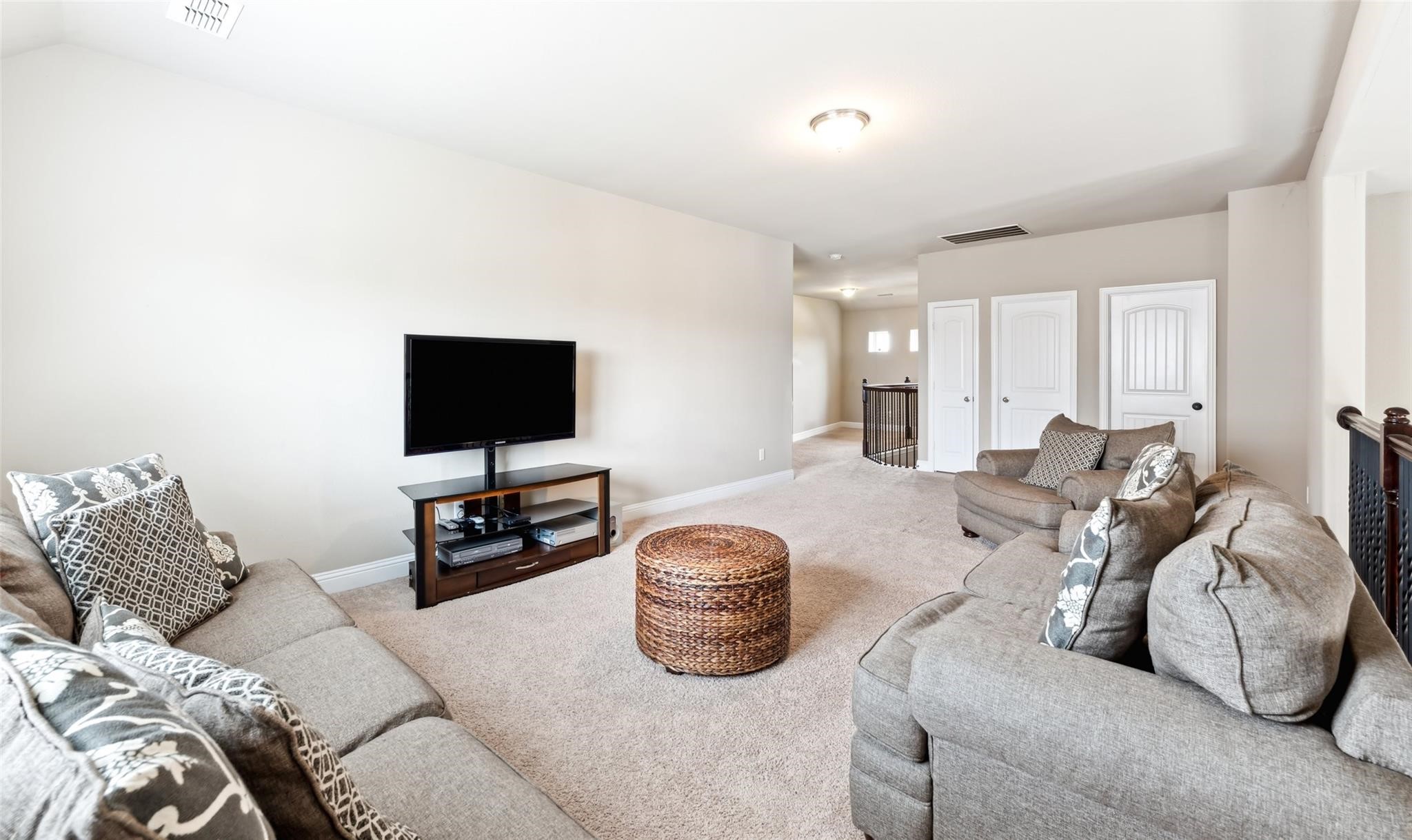 Little Elm, Texas, 75068, United States, 5 Bedrooms Bedrooms, ,4 BathroomsBathrooms,Residential,For Sale,1971271