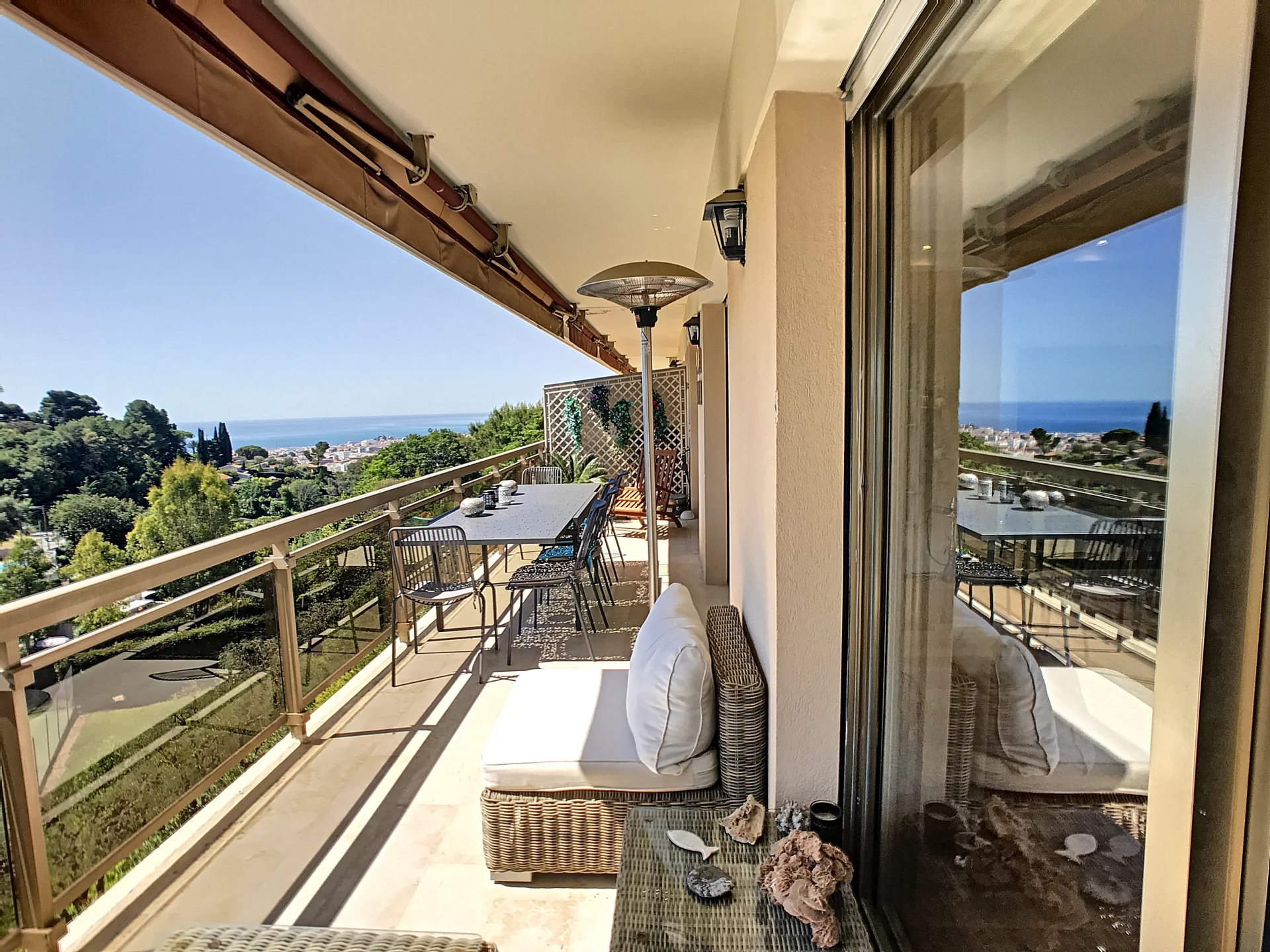 Le Cannet, Provence-Alpes-Côte d’Azur, 06110, FR, 3 Bedrooms Bedrooms, ,2 BathroomsBathrooms,Residential,For Sale,1713023