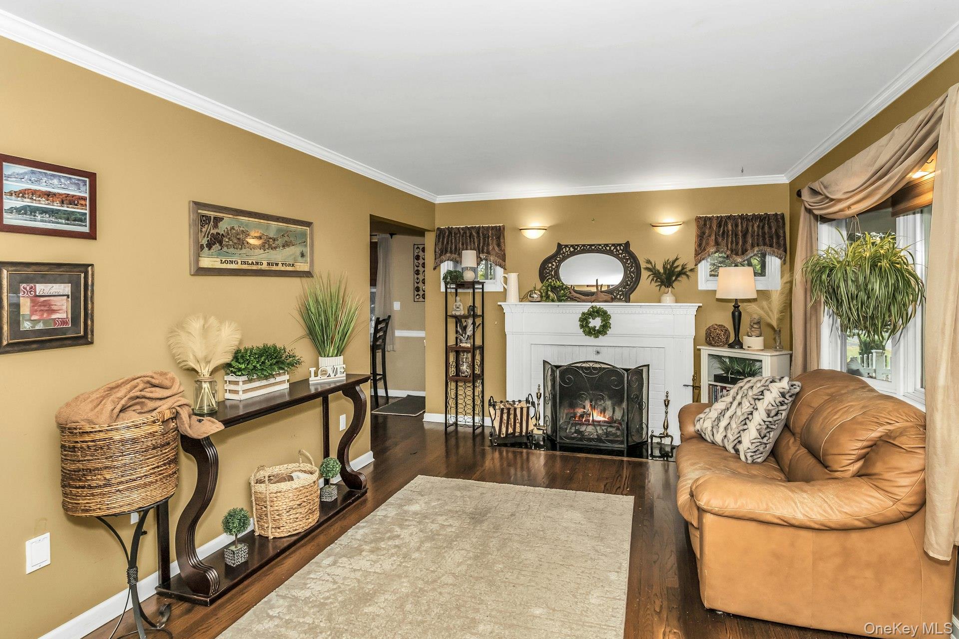 Northport, New York, 11768, United States, 4 Bedrooms Bedrooms, ,3 BathroomsBathrooms,Residential,For Sale,1988277