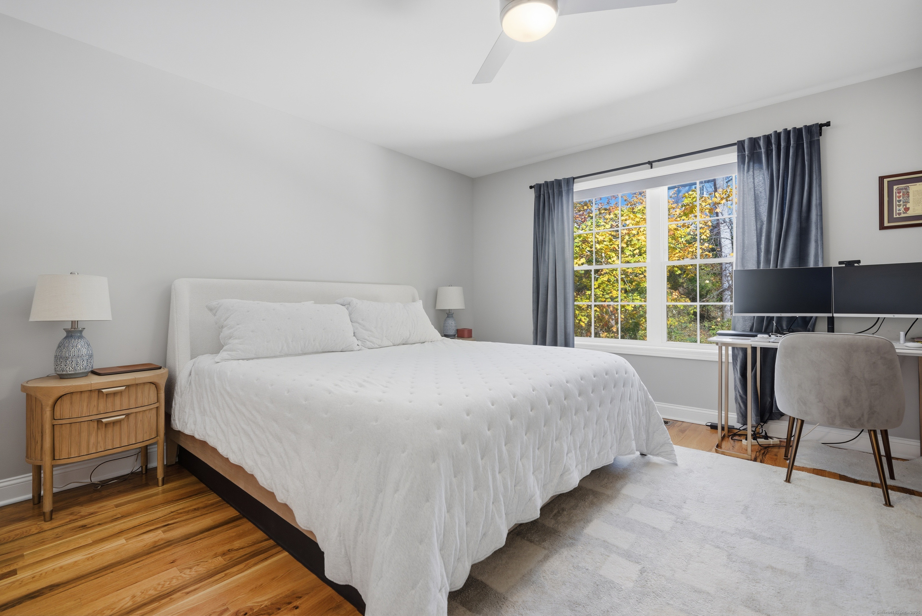 Milford, Connecticut, 06460, United States, 3 Bedrooms Bedrooms, ,3 BathroomsBathrooms,Residential,For Sale,1987930