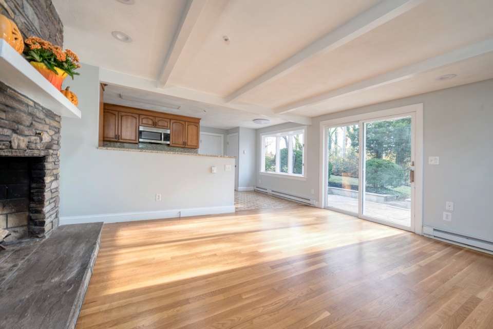 Braintree, Massachusetts, 02184, United States, 3 Bedrooms Bedrooms, ,3 BathroomsBathrooms,Residential,For Sale,2001239