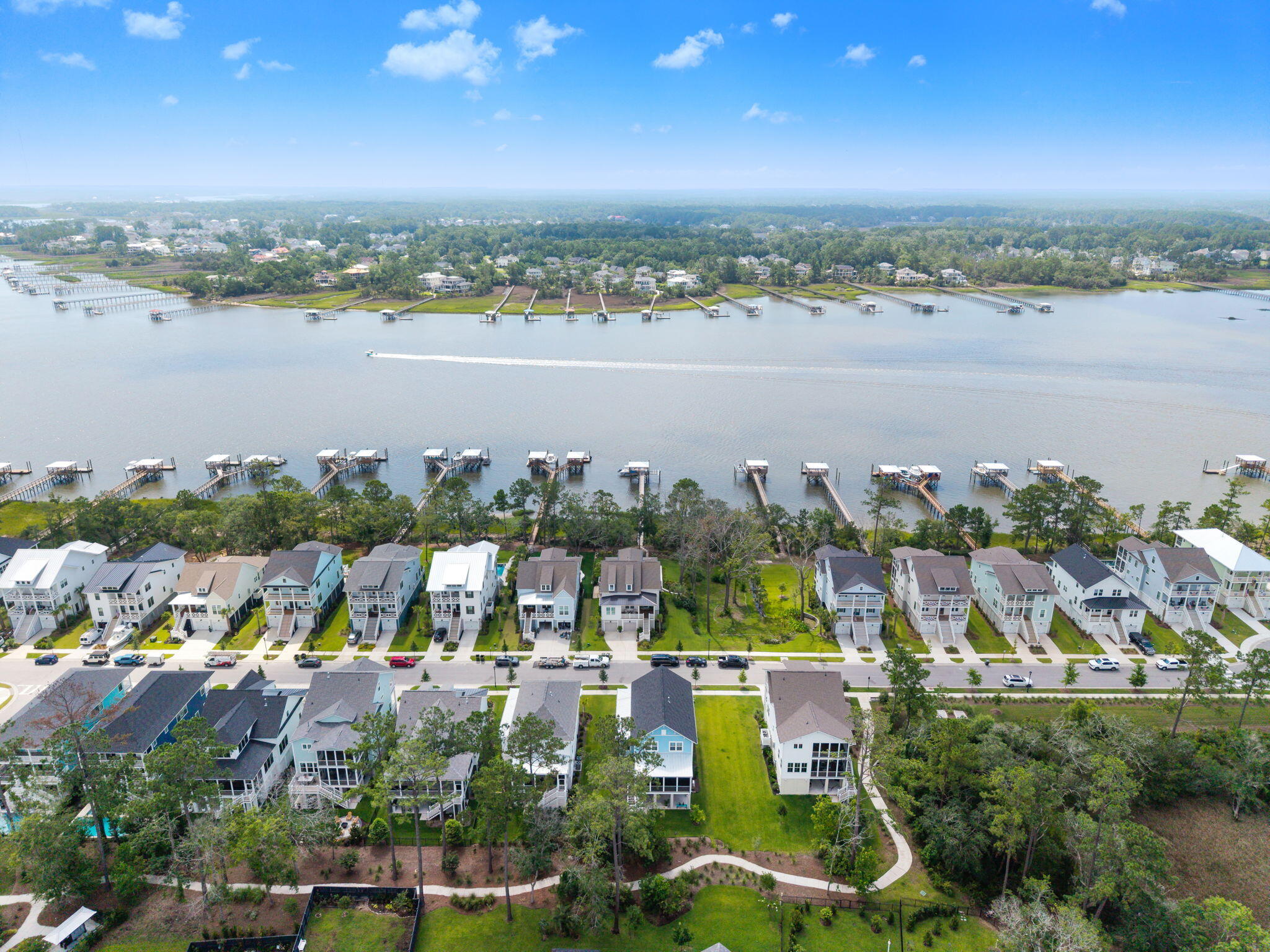 Charleston, South Carolina, 29492, United States, 4 Bedrooms Bedrooms, ,6 BathroomsBathrooms,Residential,For Sale,2008114