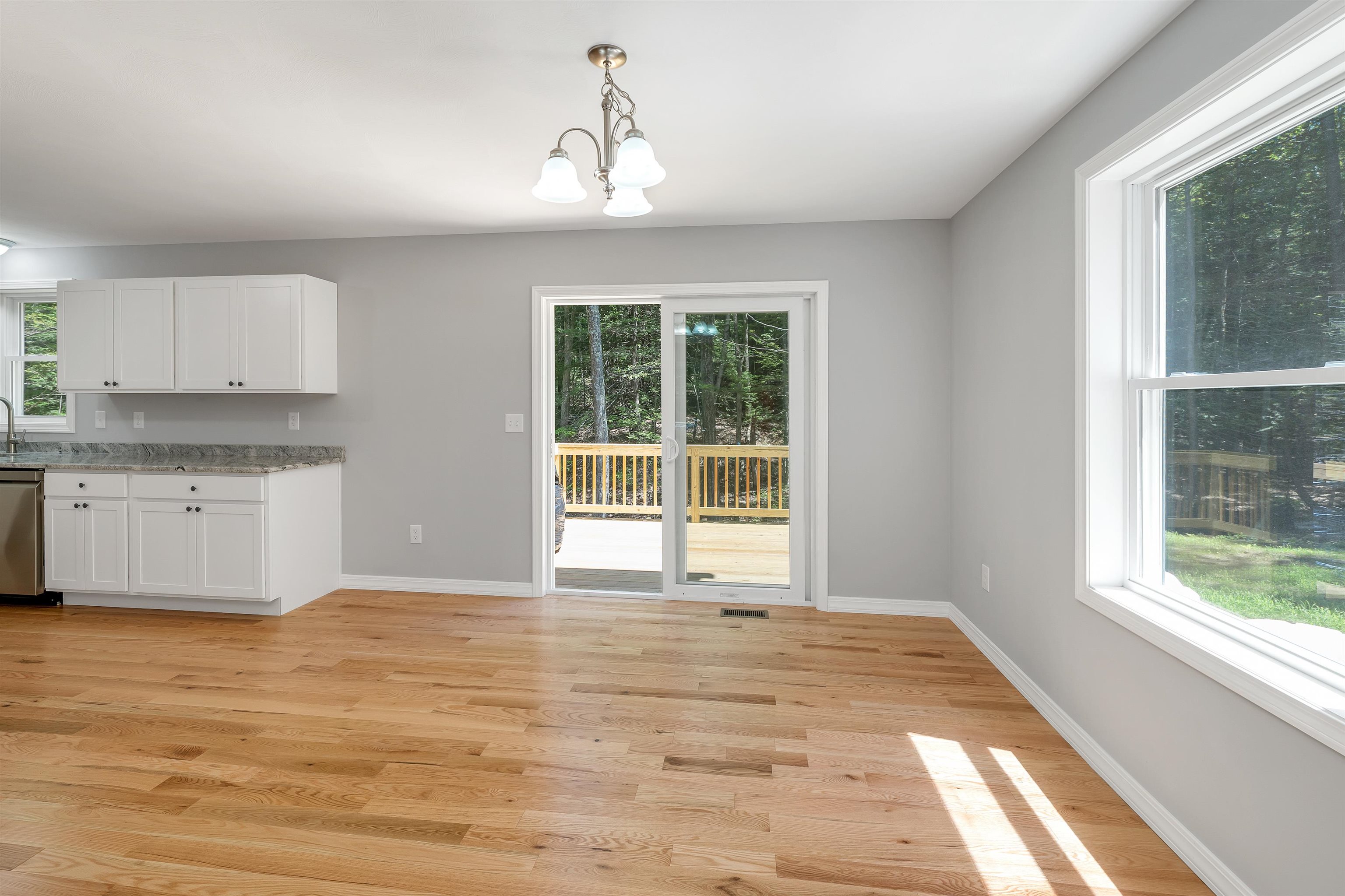 Bennington, New Hampshire, 03442, United States, 3 Bedrooms Bedrooms, ,2 BathroomsBathrooms,Residential,For Sale,1898255