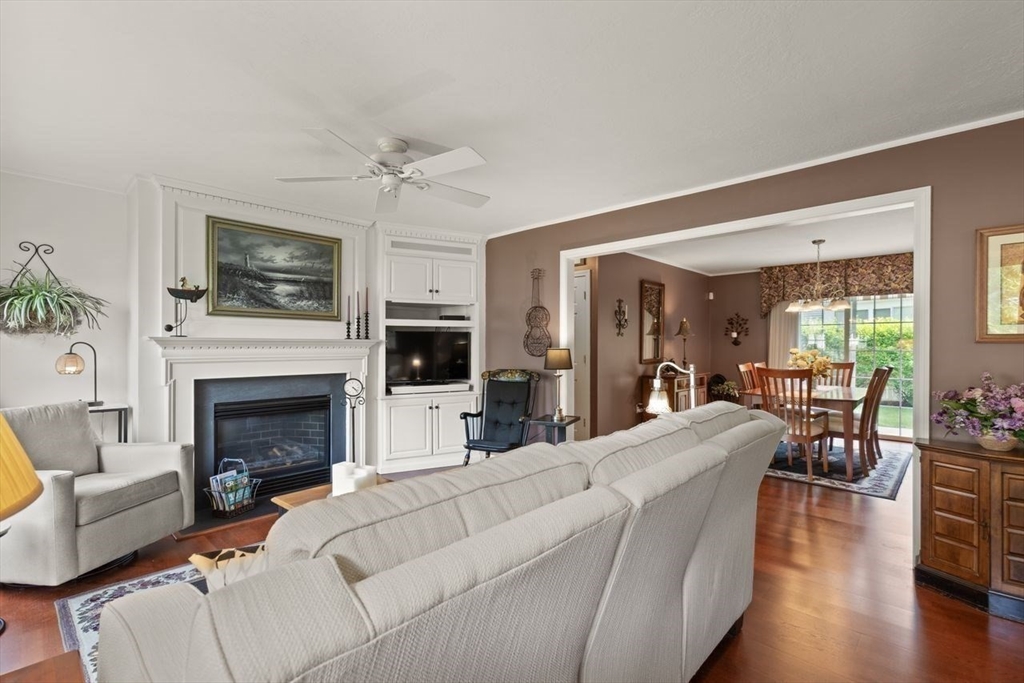 Easton, Massachusetts, 02375, United States, 3 Bedrooms Bedrooms, ,2 BathroomsBathrooms,Residential,For Sale,1838862