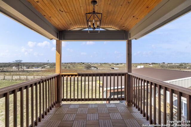 La Vernia, Texas, 78121, United States, 6 Bedrooms Bedrooms, ,4 BathroomsBathrooms,Residential,For Sale,1737147