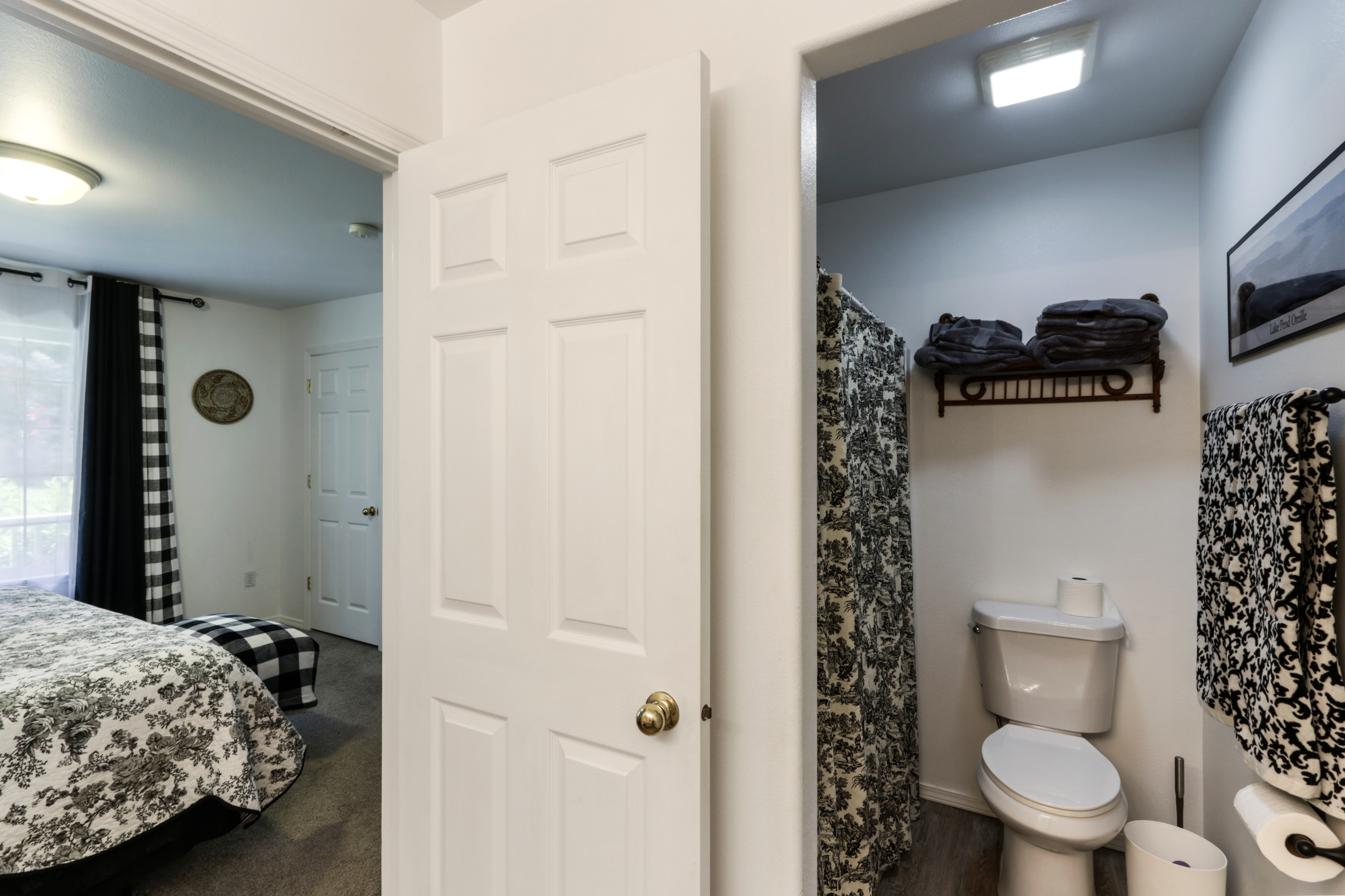 Sandpoint, Idaho, 83864, United States, 3 Bedrooms Bedrooms, ,3 BathroomsBathrooms,Residential,For Sale,1900523