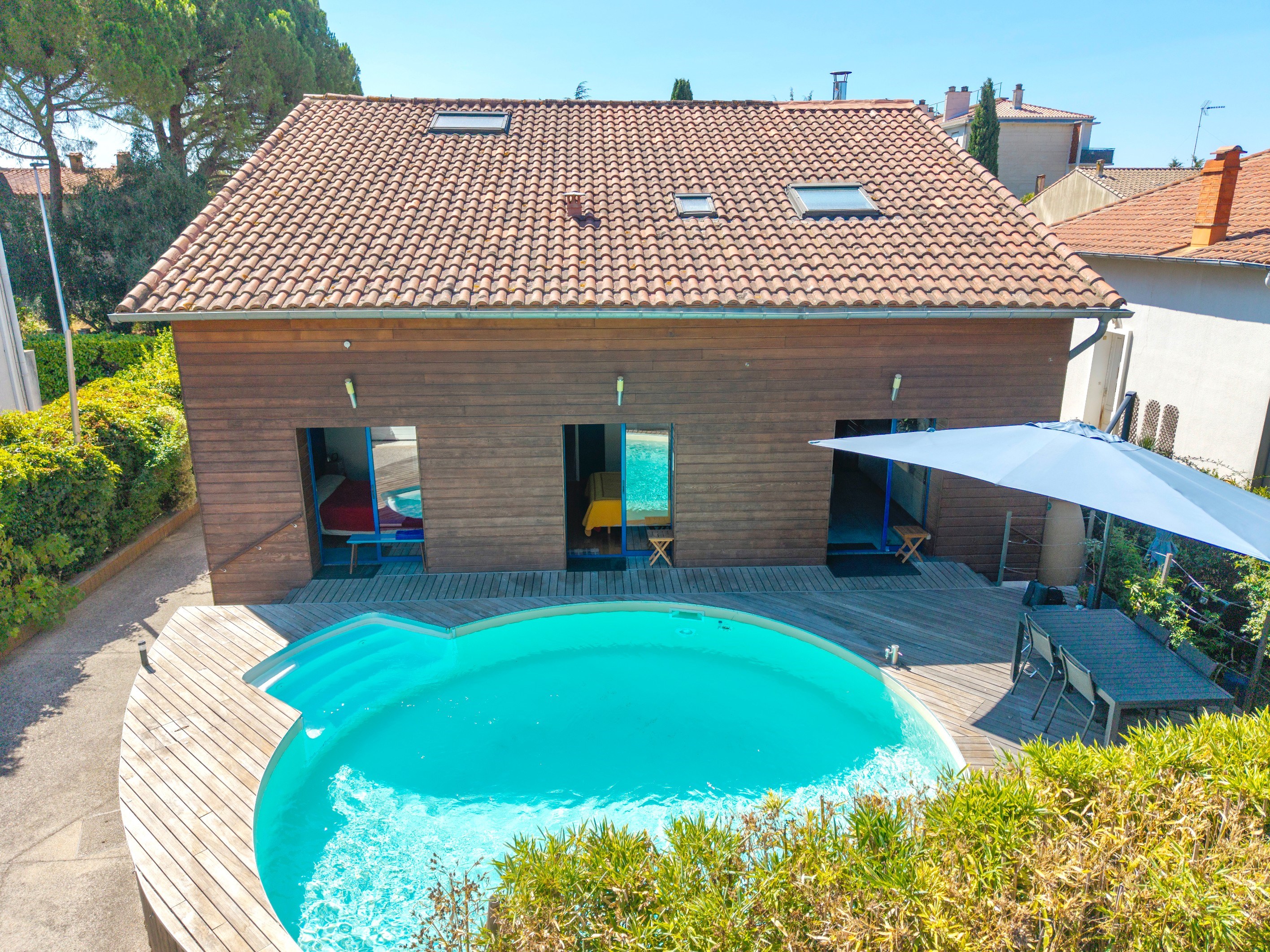  Architect-designed villa with a “seaside” feel, featuring a pool and a separate… - 物件實景
