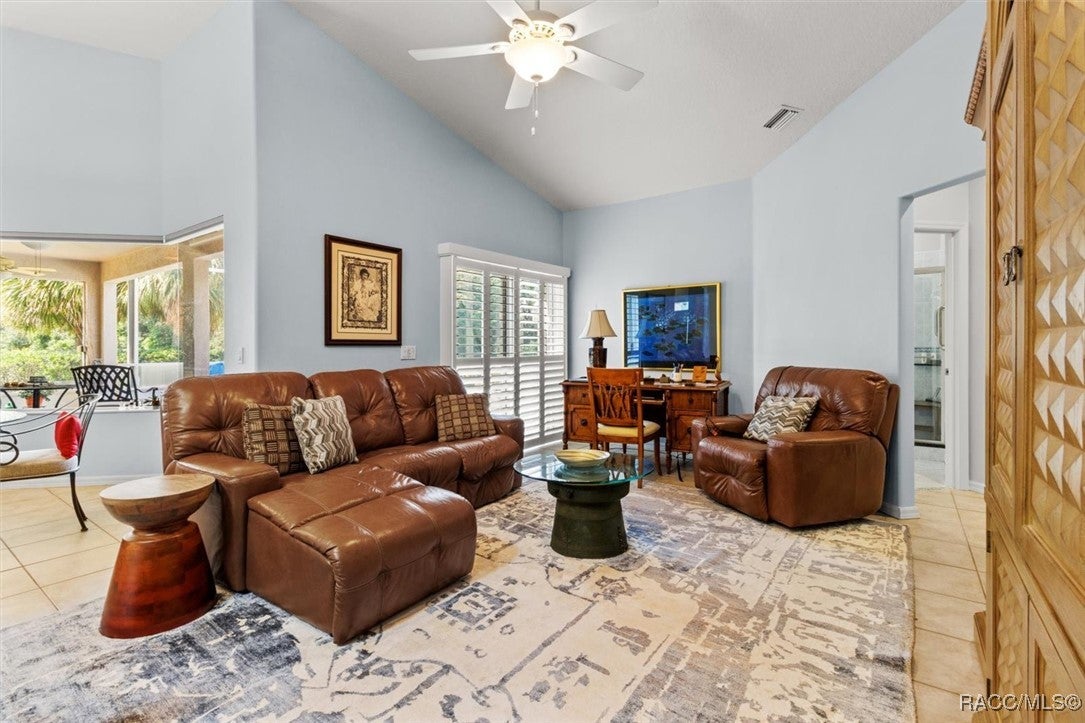 Hernando, Florida, 34442, United States, 3 Bedrooms Bedrooms, ,2 BathroomsBathrooms,Residential,For Sale,1846869