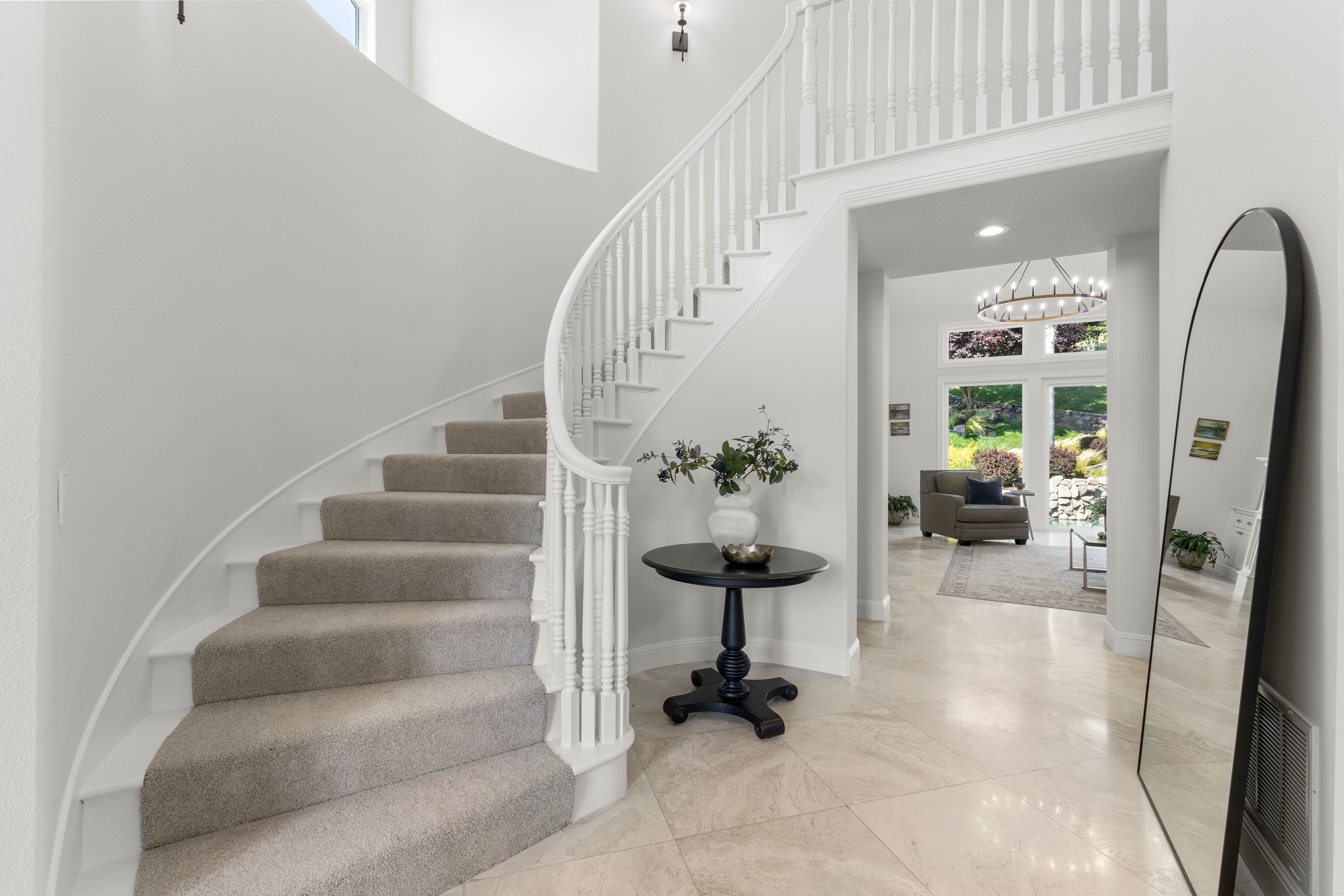  Exceptional Northridge Estates Home on Expansive Private Lot - 物件實景