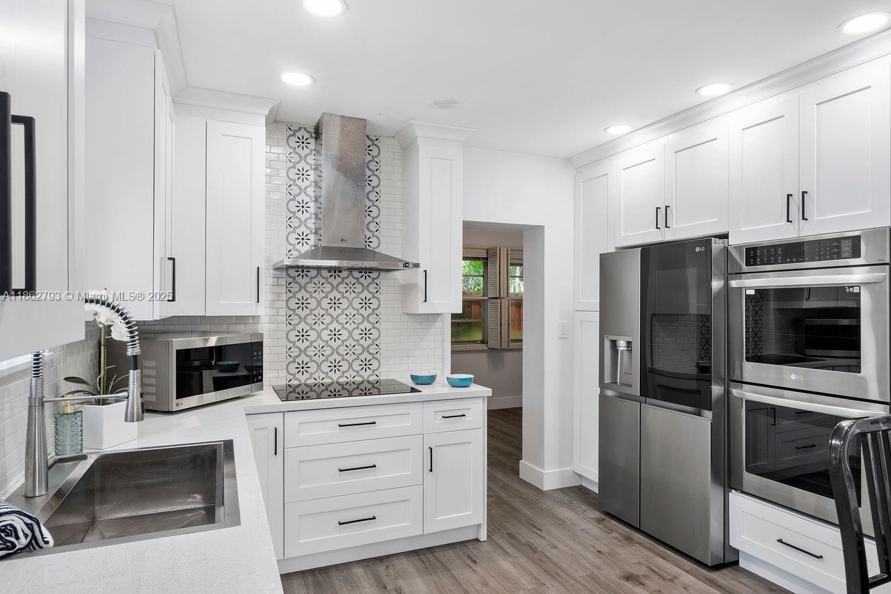 Miami, Florida, 33134, United States, 3 Bedrooms Bedrooms, ,1 BathroomBathrooms,Residential,For Sale,1938840