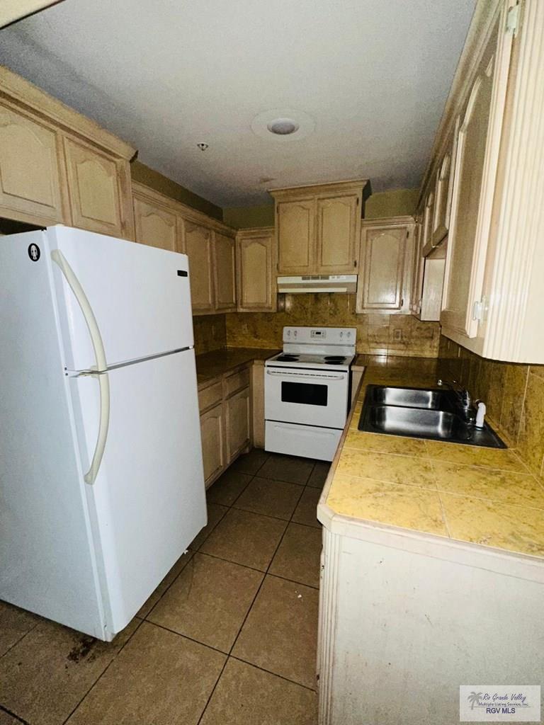Harlingen, Texas, 78550, United States, 8 Bedrooms Bedrooms, ,12 BathroomsBathrooms,Residential,For Sale,1949090