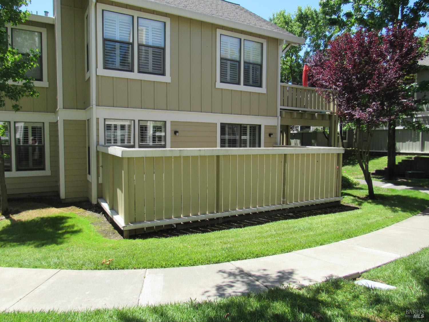 Sonoma, California, 95476, United States, 2 Bedrooms Bedrooms, ,2 BathroomsBathrooms,Residential,For Sale,1979708