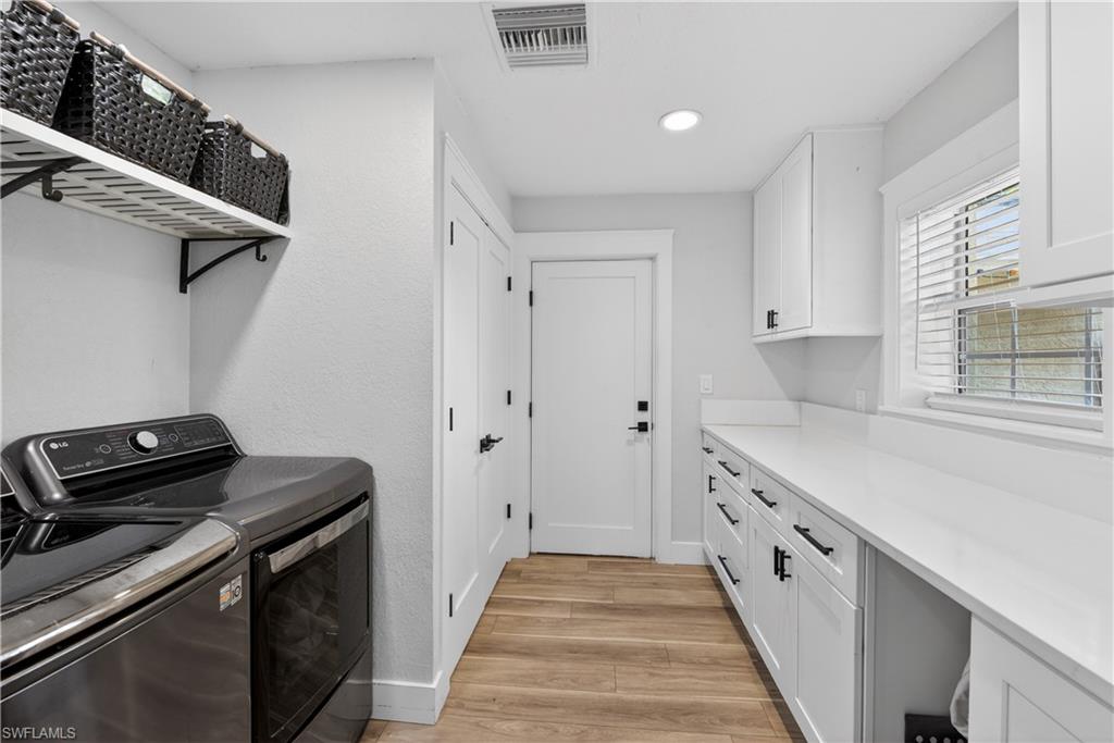 North Fort Myers, Florida, 33917, United States, 3 Bedrooms Bedrooms, ,2 BathroomsBathrooms,Residential,For Sale,2001976