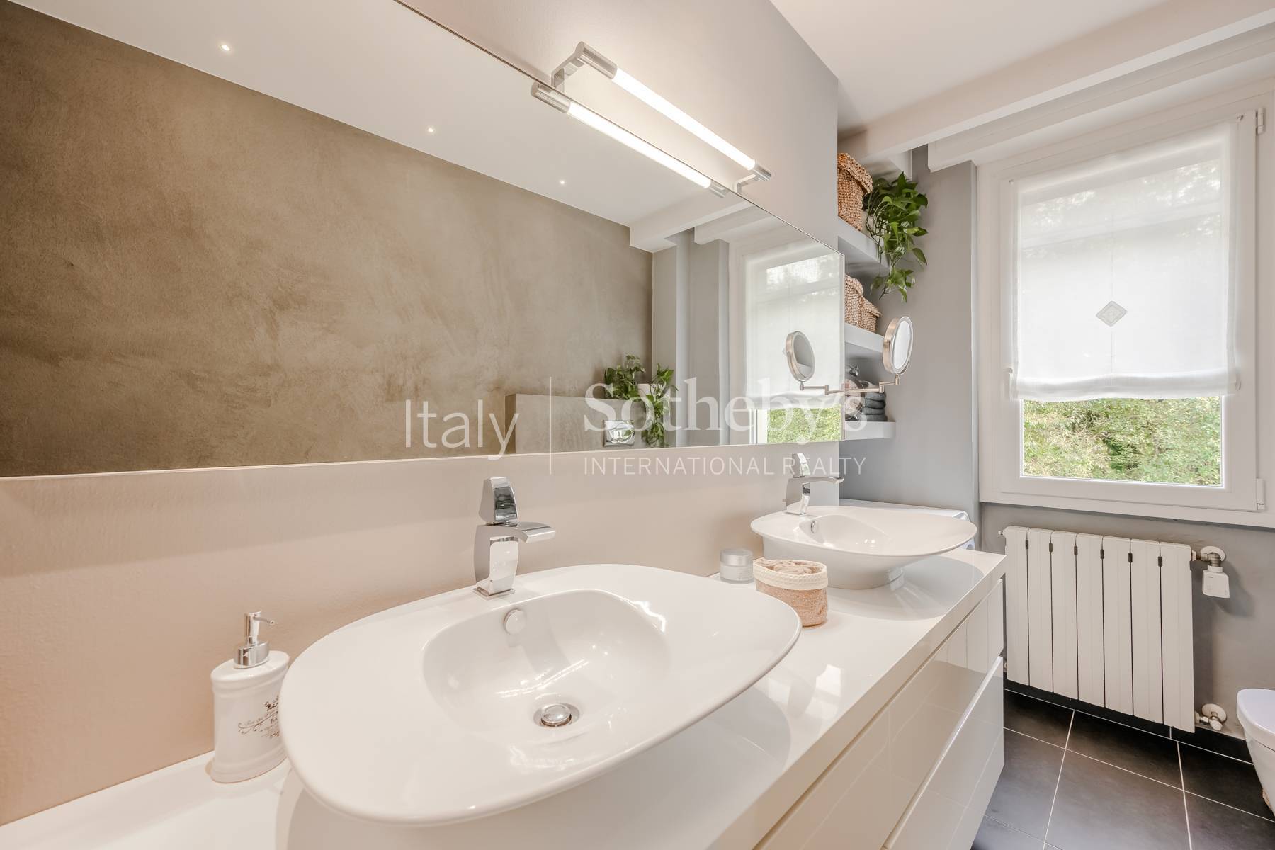  Elegant apartment with Lake and Rocca d’Angera View - 物件實景