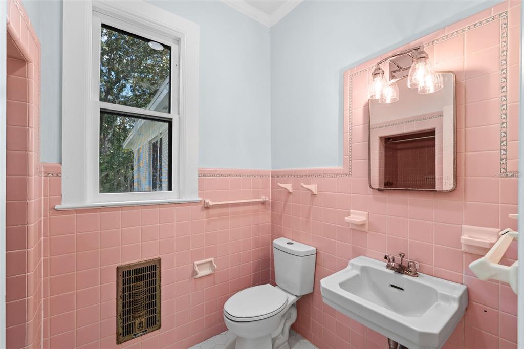 Brooksville, Florida, 34601, United States, 5 Bedrooms Bedrooms, ,3 BathroomsBathrooms,Residential,For Sale,2005628