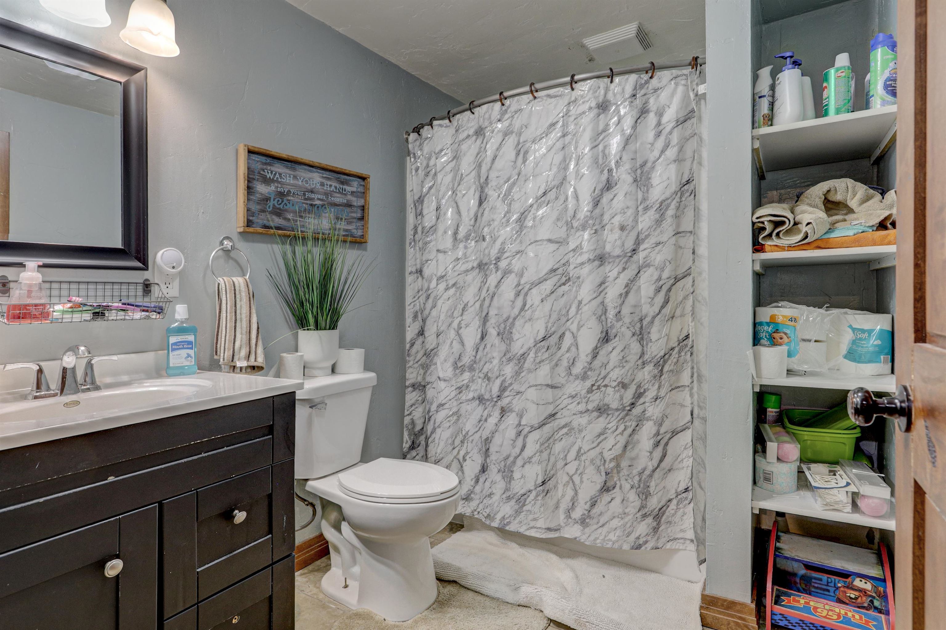 Pulaski, Wisconsin, 54162, United States, 3 Bedrooms Bedrooms, ,3 BathroomsBathrooms,Residential,For Sale,1975627