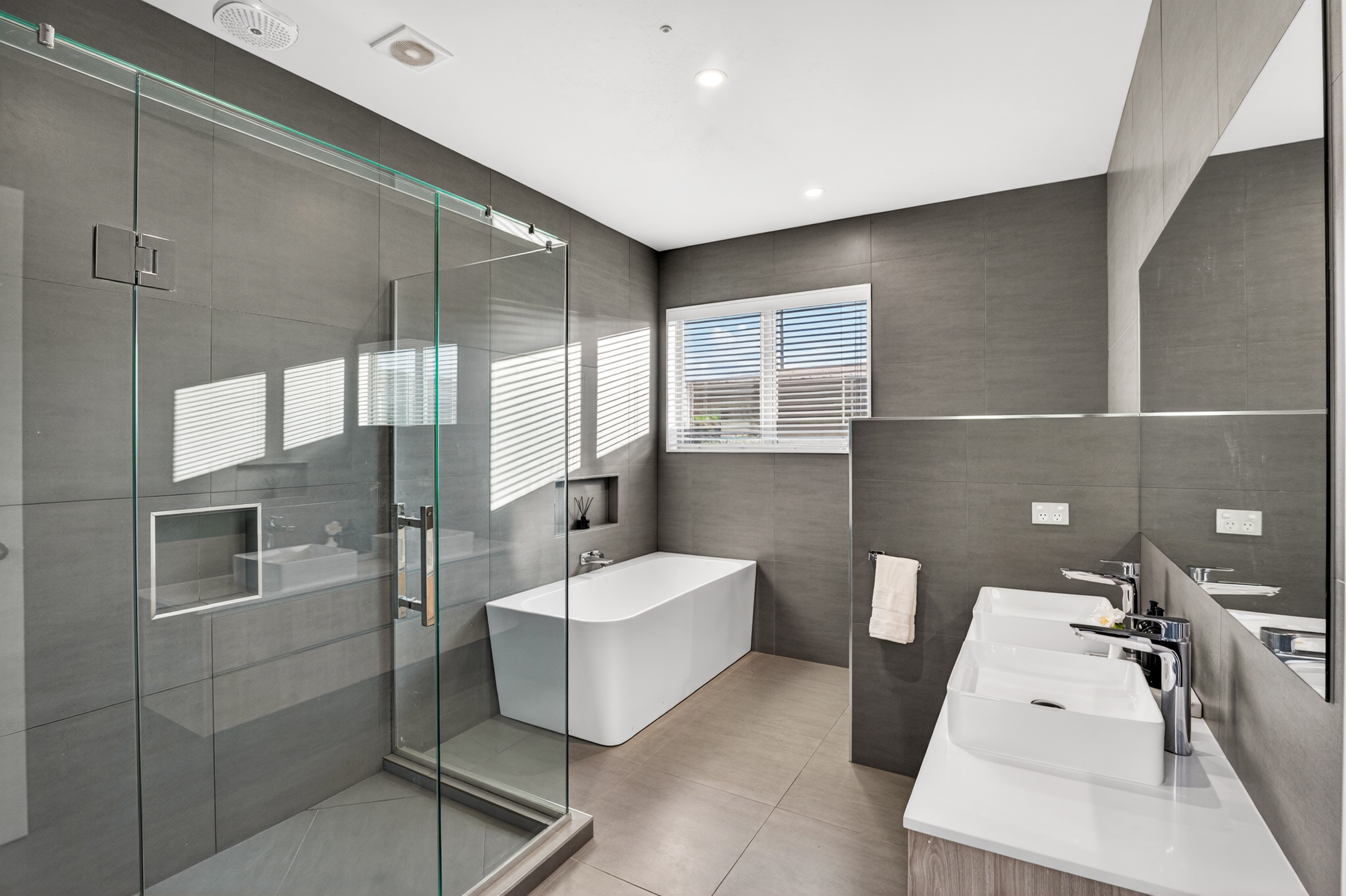  73 Warman Road, Okura, Rodney - 物件實景