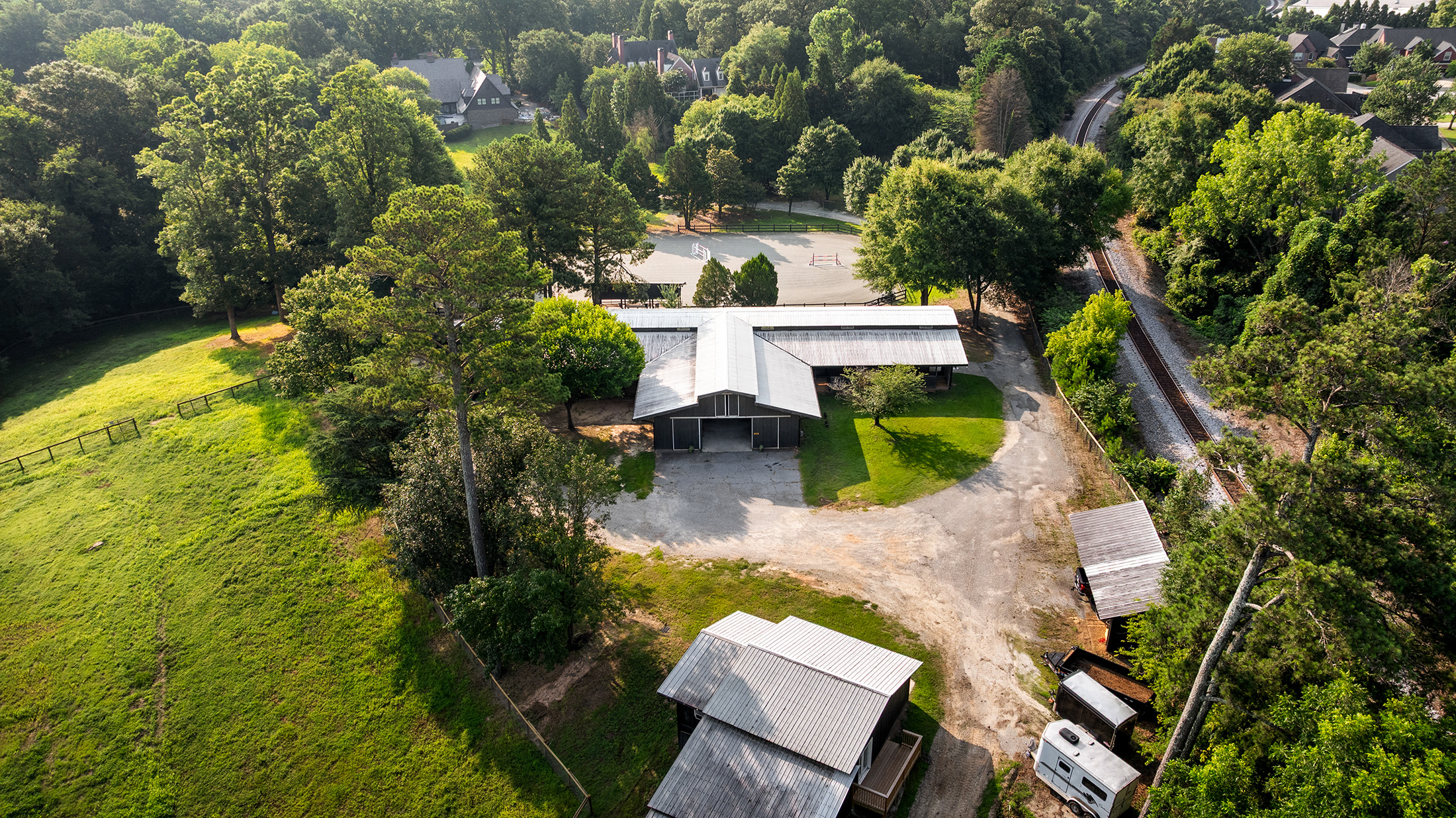  Rare Equestrian Facility with Prestigious Address - 物件實景