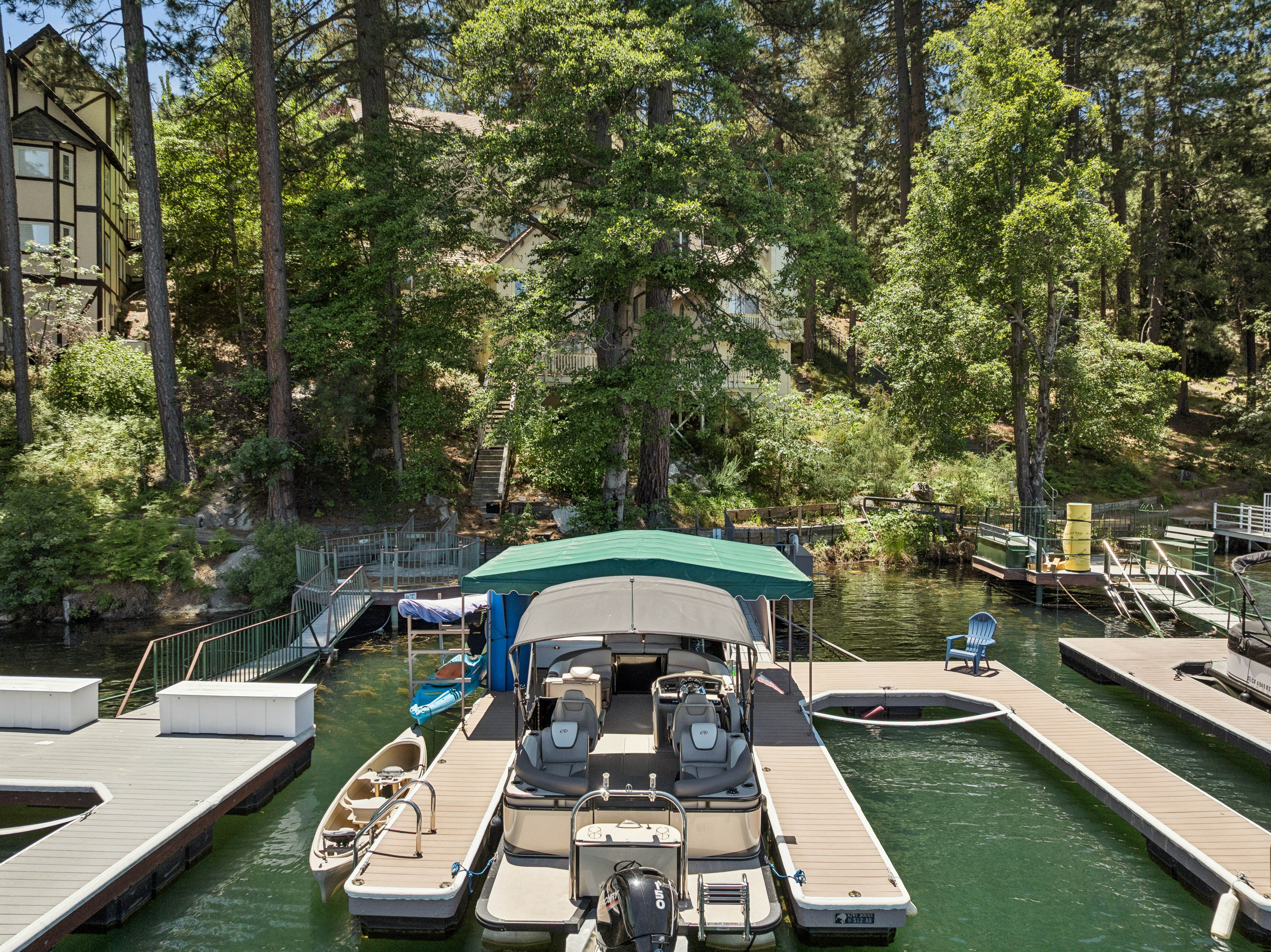  304 Lake Knoll Drive, Lake Arrowhead, CA 92352 - 物件實景