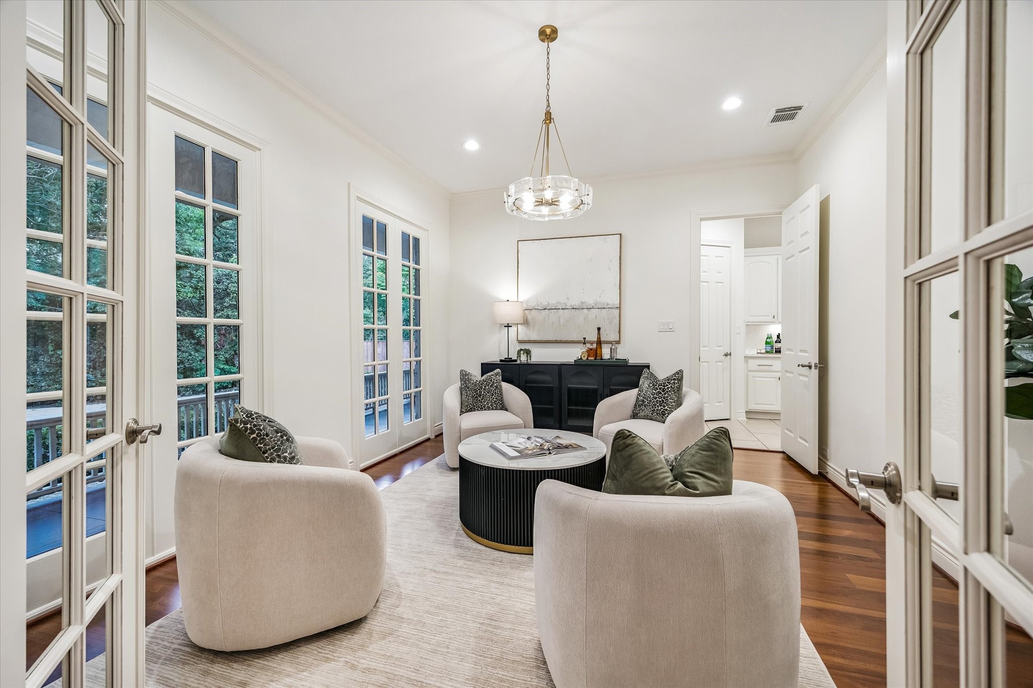  814 Atwell Street - 物件實景