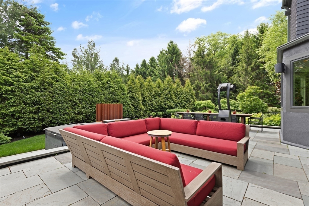Brookline, Massachusetts, 02467, United States, 5 Bedrooms Bedrooms, ,6 BathroomsBathrooms,Residential,For Sale,1686608