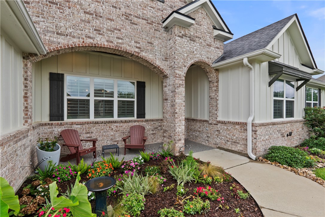 College Station, Texas, 77845, United States, 4 Bedrooms Bedrooms, ,4 BathroomsBathrooms,Residential,For Sale,1862401