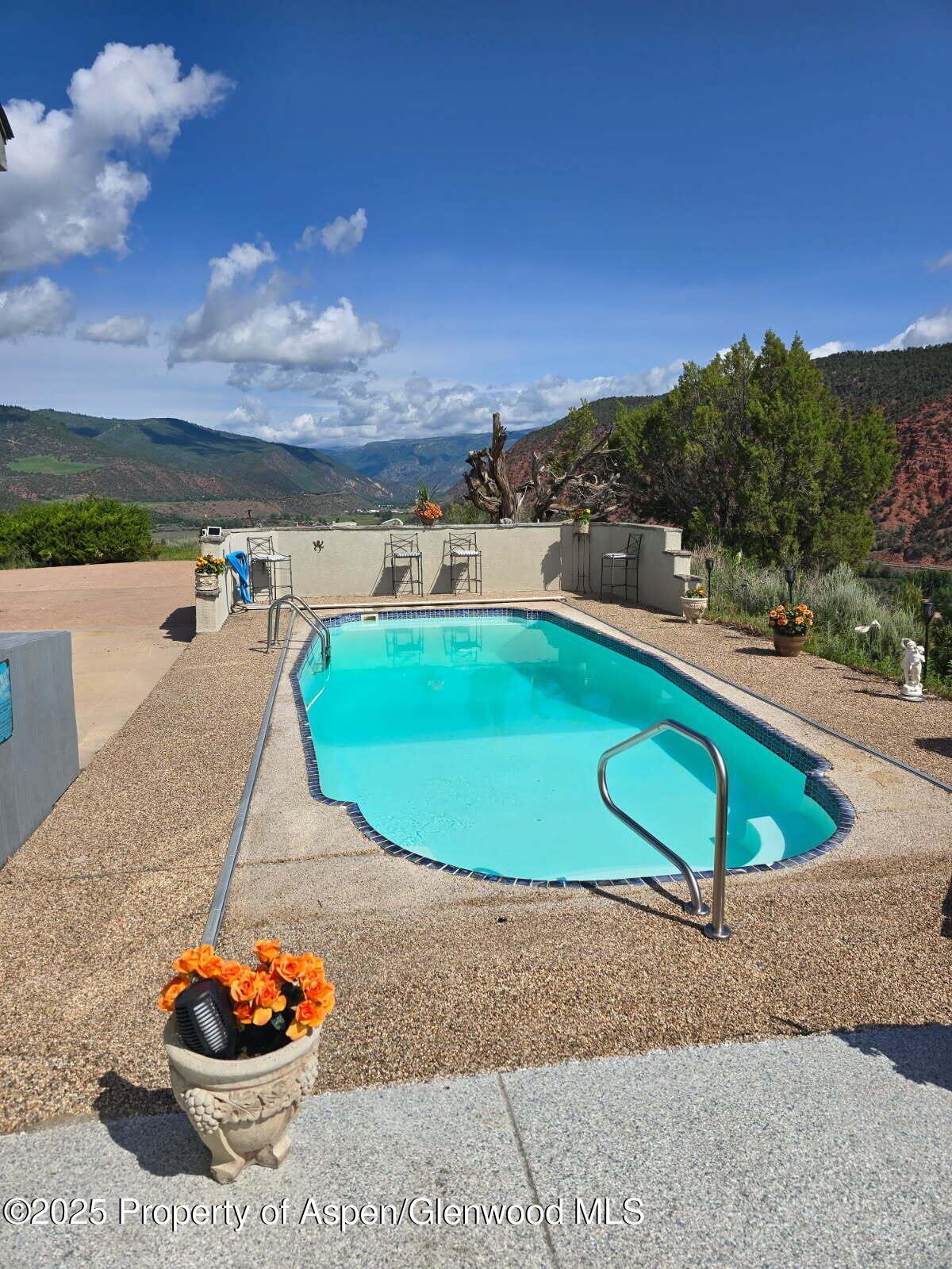 Glenwood Springs, Colorado, 81601, United States, 4 Bedrooms Bedrooms, ,5 BathroomsBathrooms,Residential,For Sale,1804908