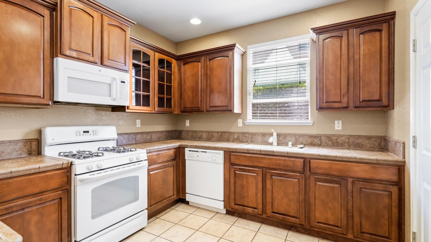 Sacramento, California, 95835, United States, 3 Bedrooms Bedrooms, ,3 BathroomsBathrooms,Residential,For Sale,1898303