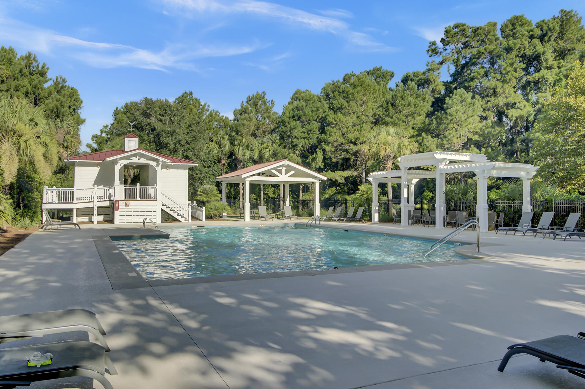 Mount Pleasant, South Carolina, 29464, United States, 3 Bedrooms Bedrooms, ,3 BathroomsBathrooms,Residential,For Sale,1992049