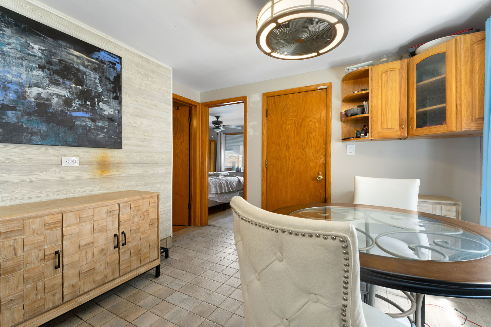 Berwyn, Illinois, 60402, United States, 6 Bedrooms Bedrooms, ,Residential,For Sale,1903495