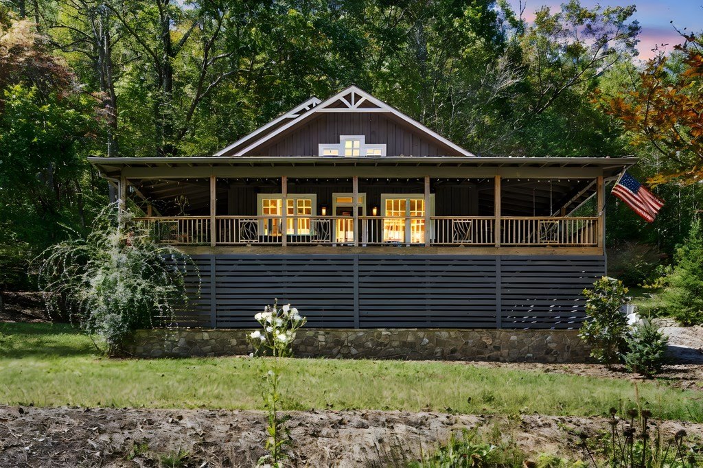 Murphy, North Carolina, 28906, United States, 3 Bedrooms Bedrooms, ,3 BathroomsBathrooms,Residential,For Sale,1982645